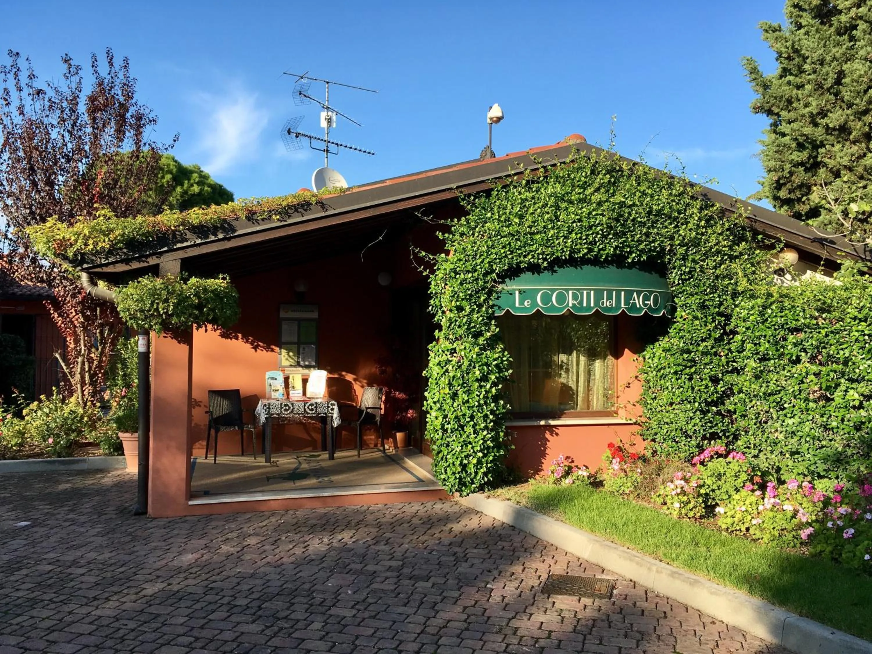 Lobby or reception in Le Corti Del Lago