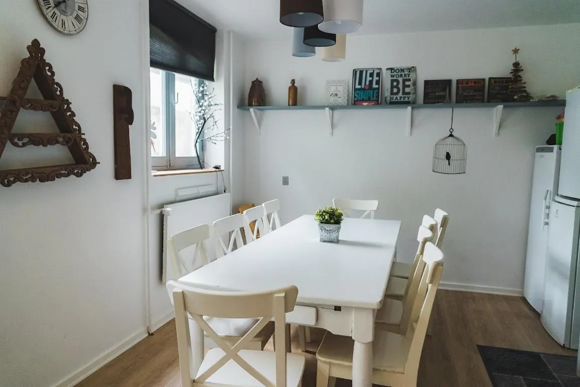 Fredensborg Vandrerhjem, i Kongens baghave