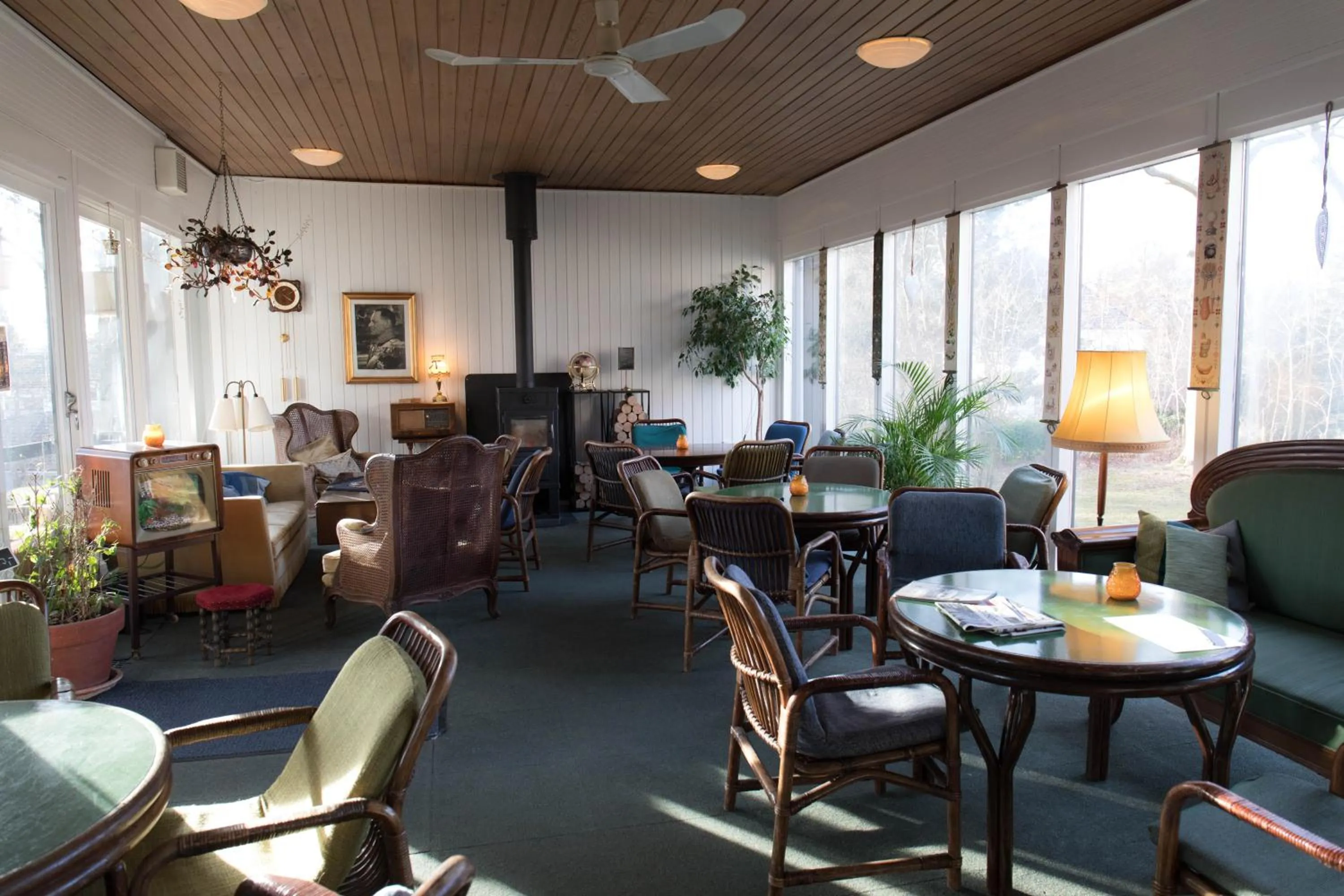 Lounge or bar in Fredensborg Vandrerhjem, i Kongens baghave