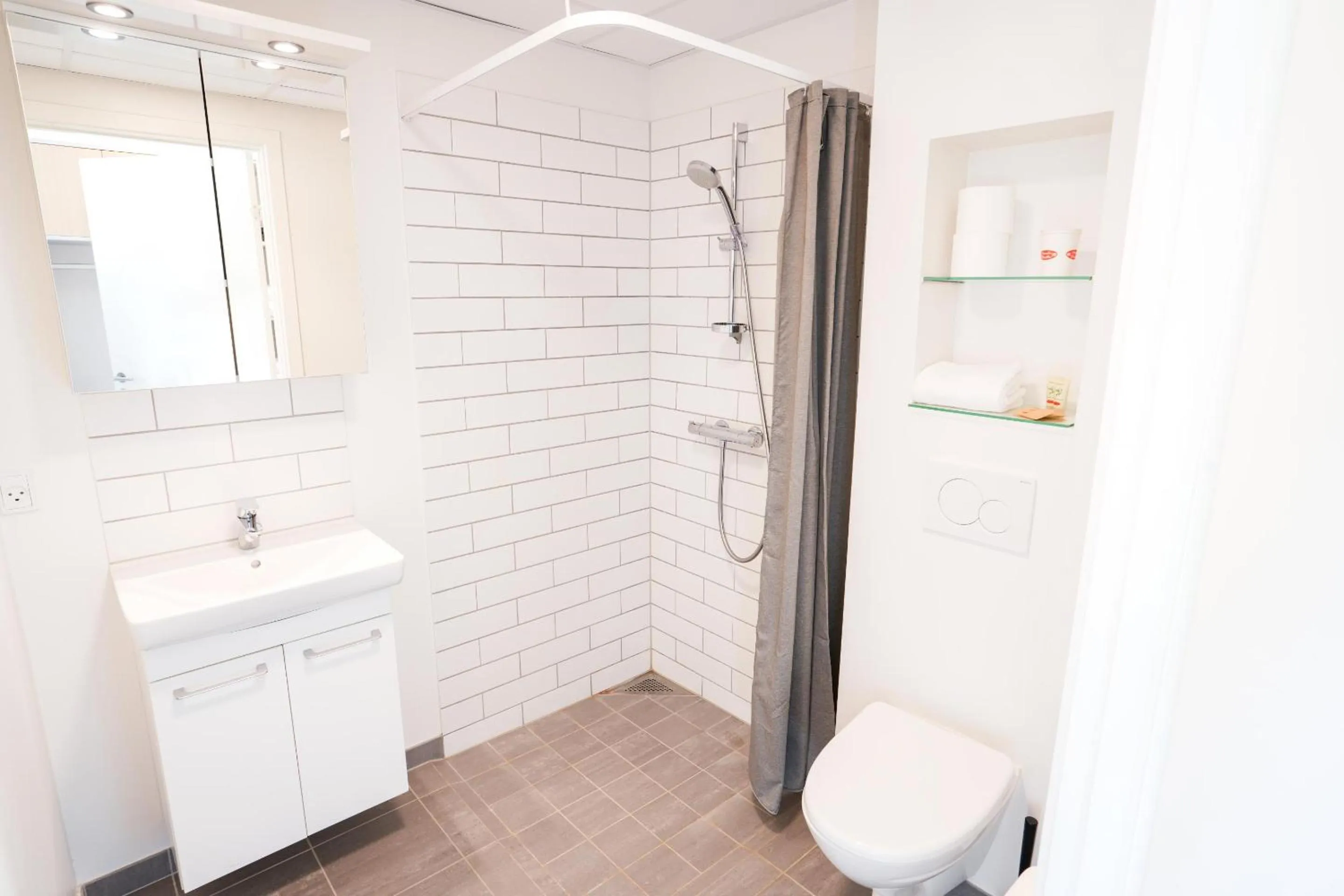 Shower in Hotel Vissenbjerg Storkro