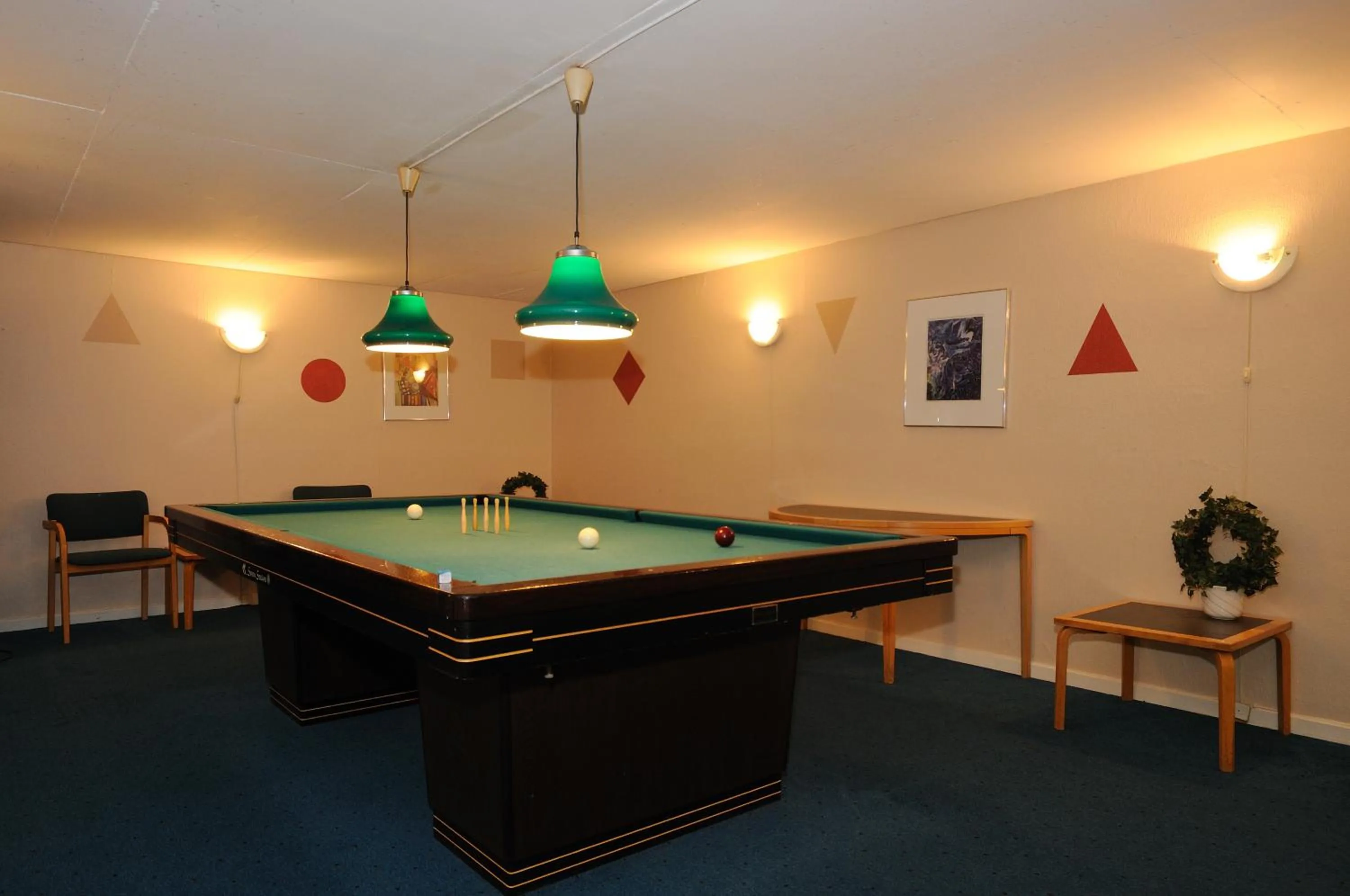 Communal lounge/ TV room in Hotel Vissenbjerg Storkro