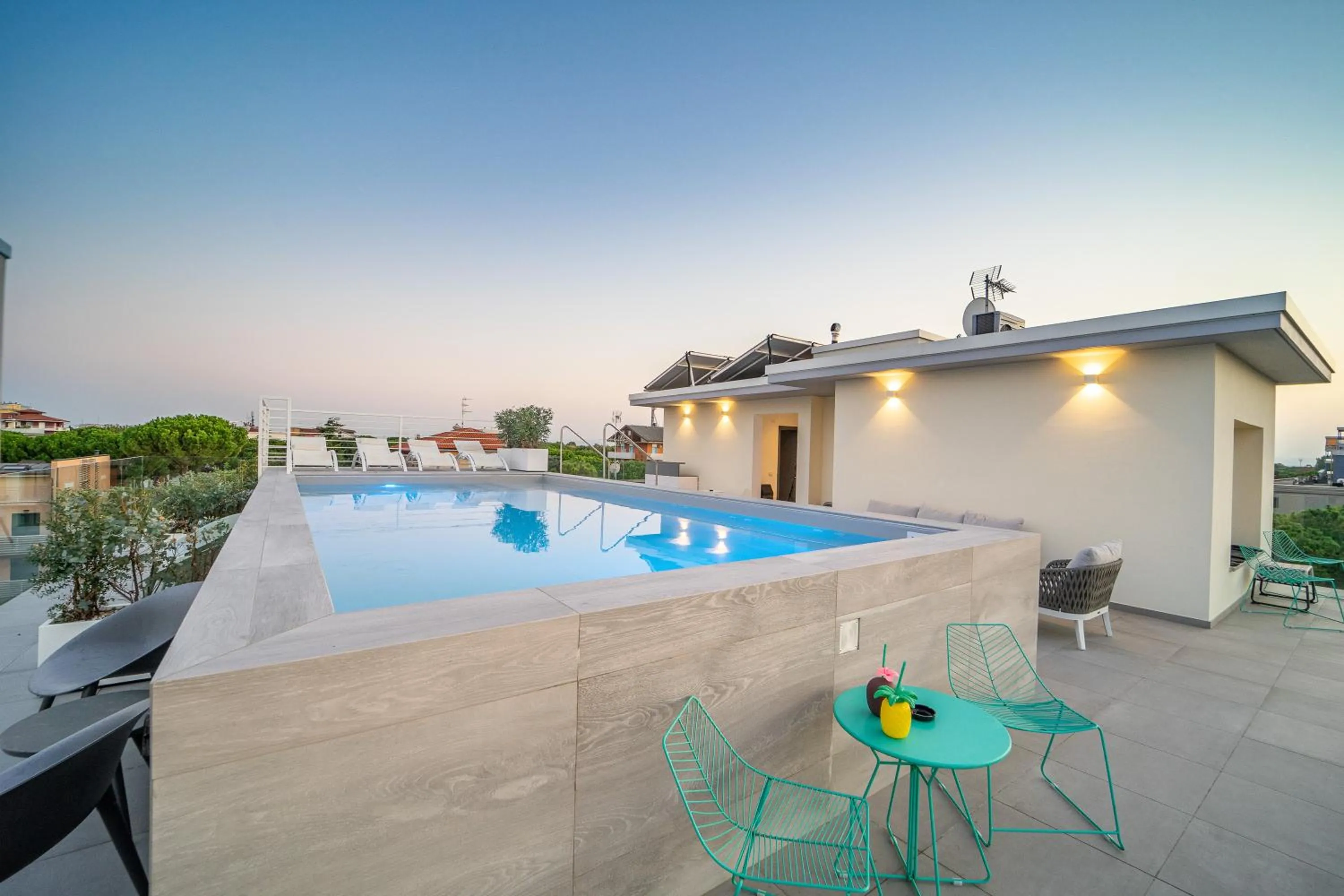 Swimming pool in Hotel Abc