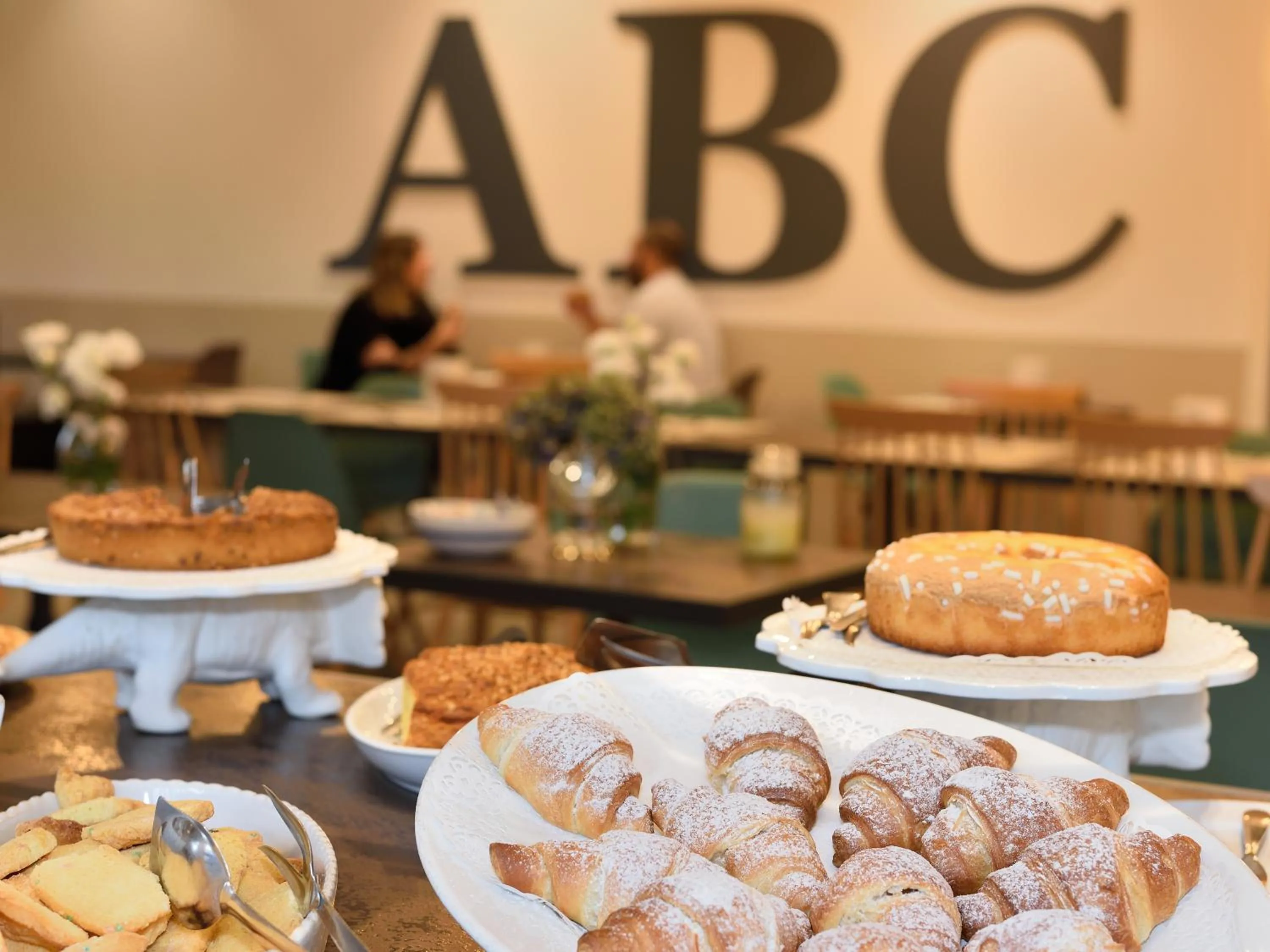 Breakfast in Hotel Abc