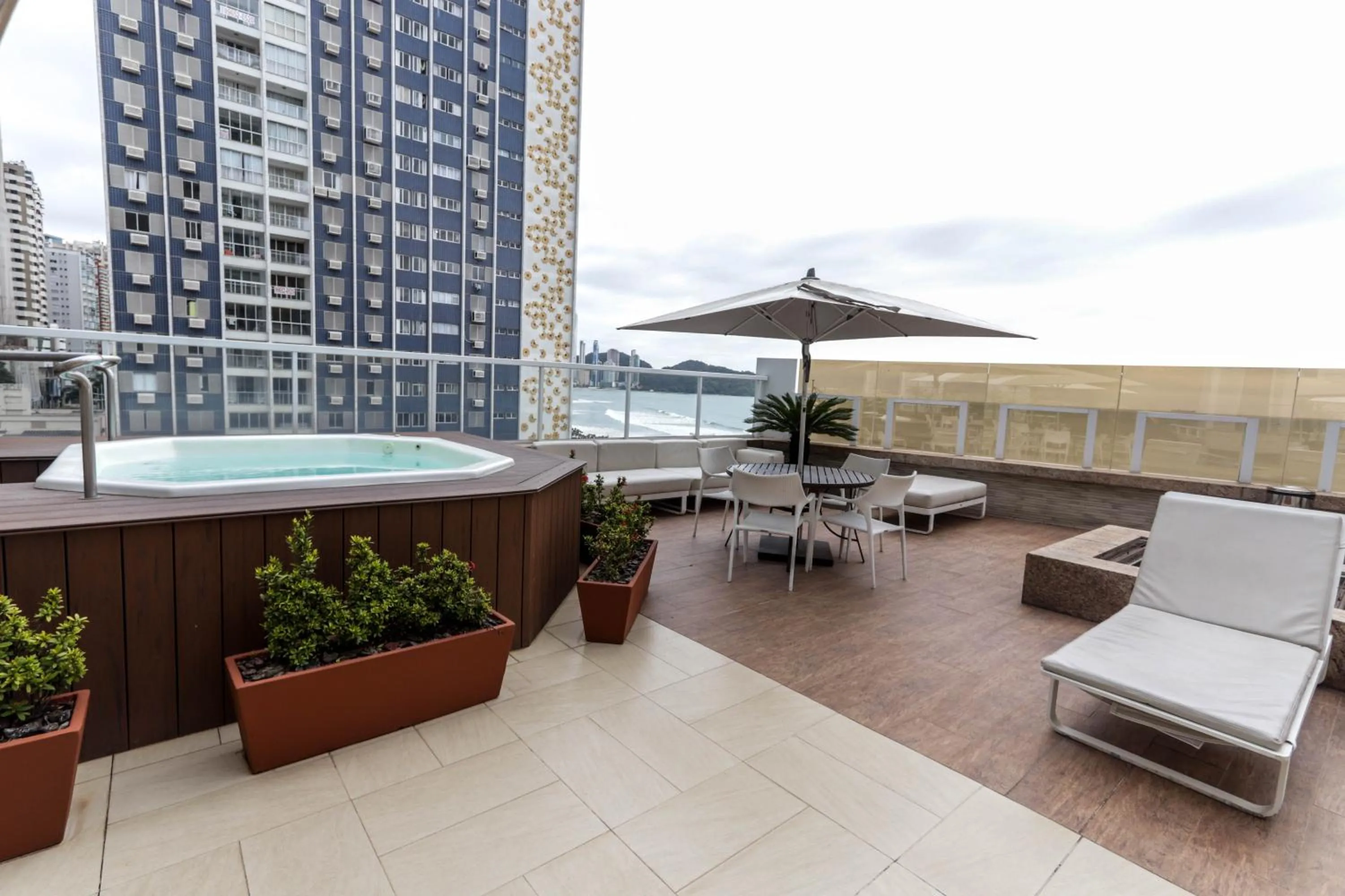 Hot Tub in Mercure Camboriu