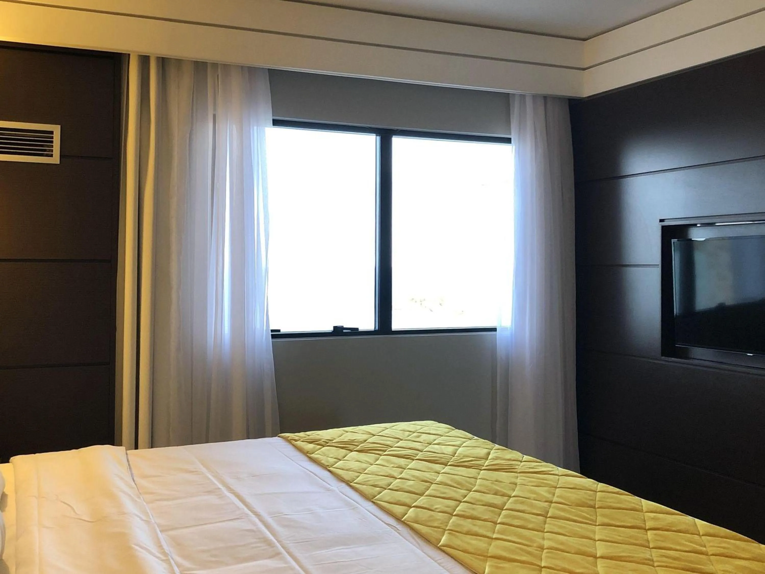 Bedroom, Bed in Mercure Camboriu