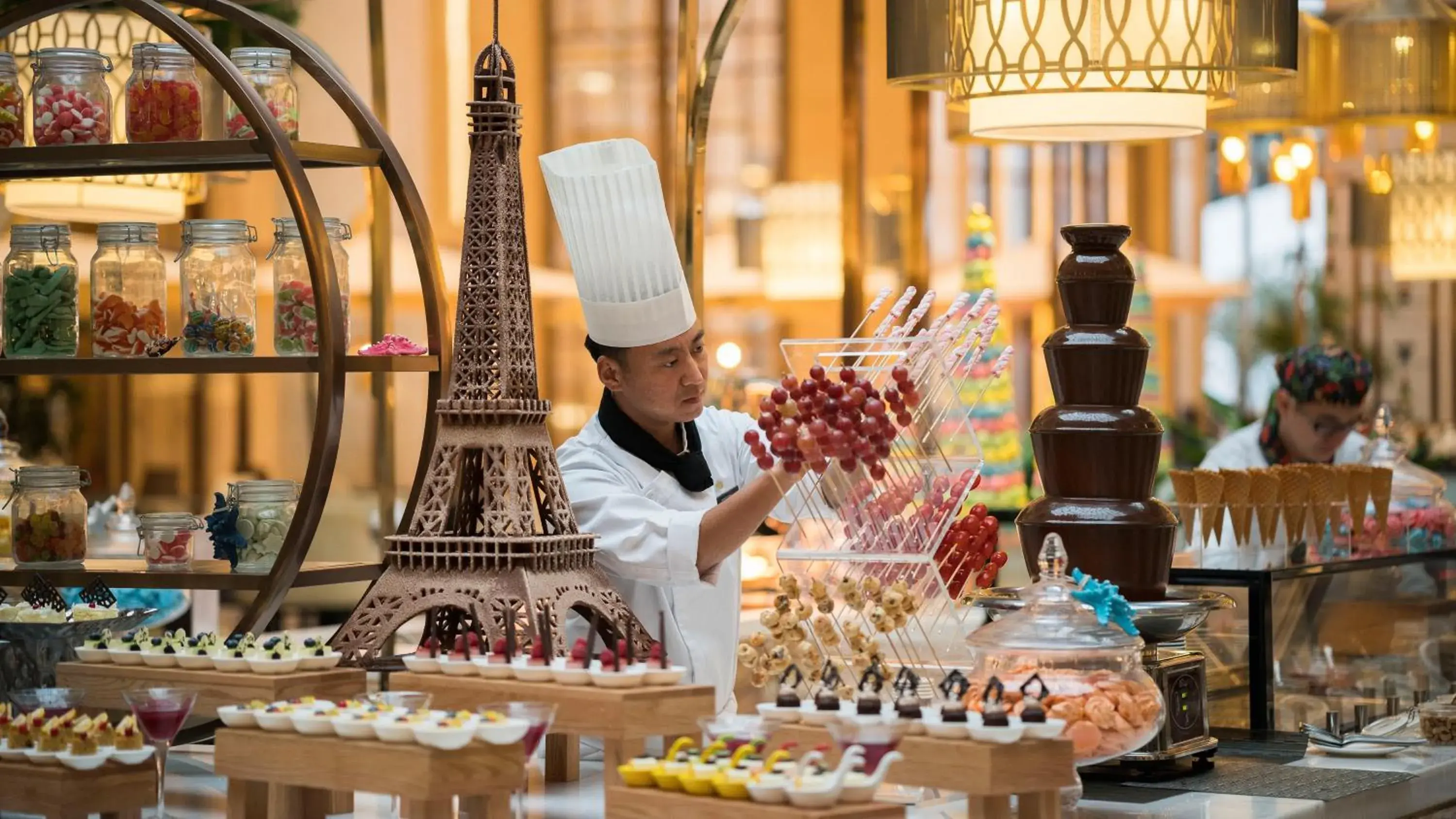 Restaurant/places to eat in InterContinental Wuhan by IHG - Yangtze River View Restaurant/places to eat in InterContinental Wuhan by IHG - Yangtze River View