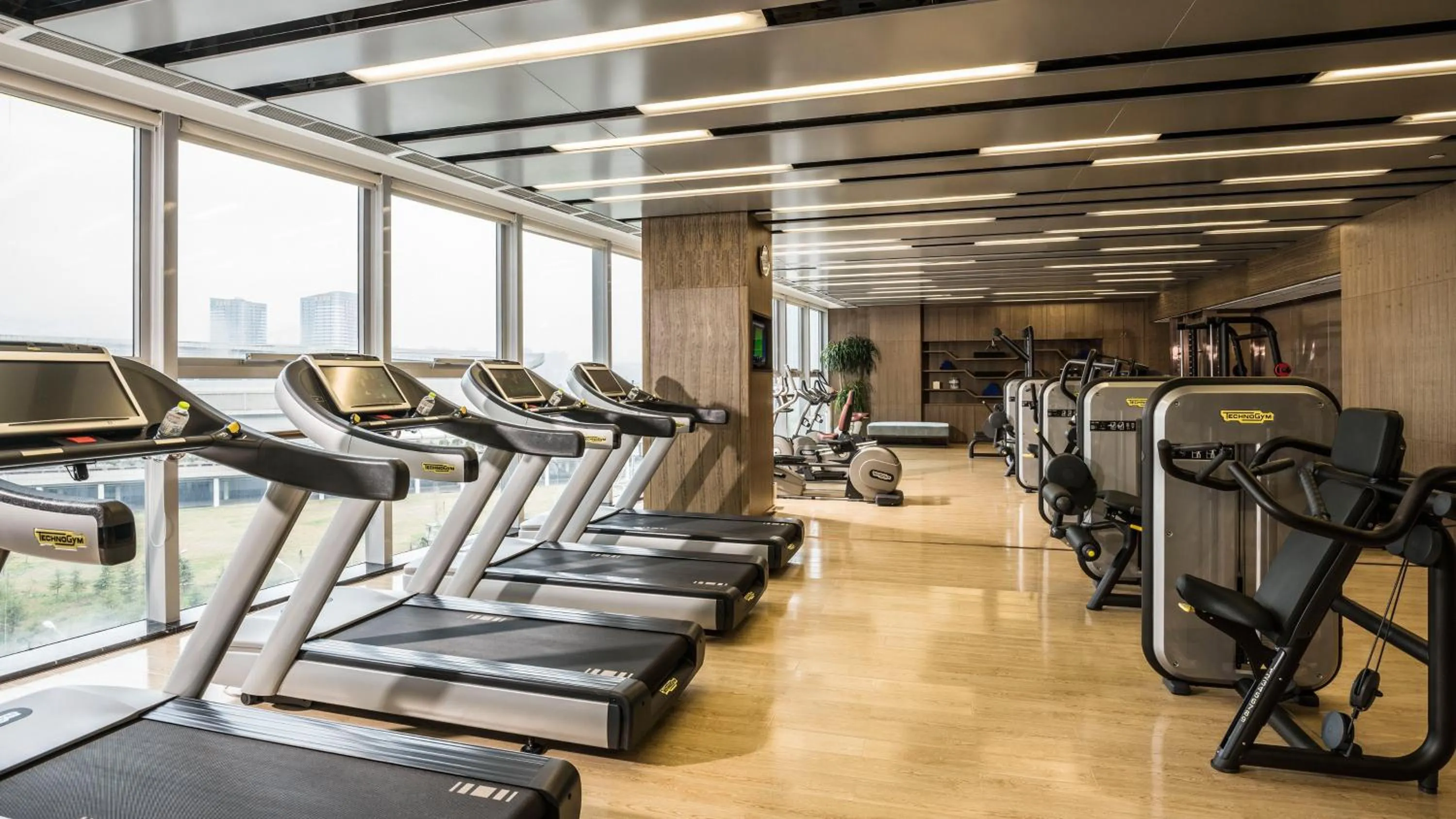 Fitness centre/facilities in InterContinental Wuhan by IHG - Yangtze River View