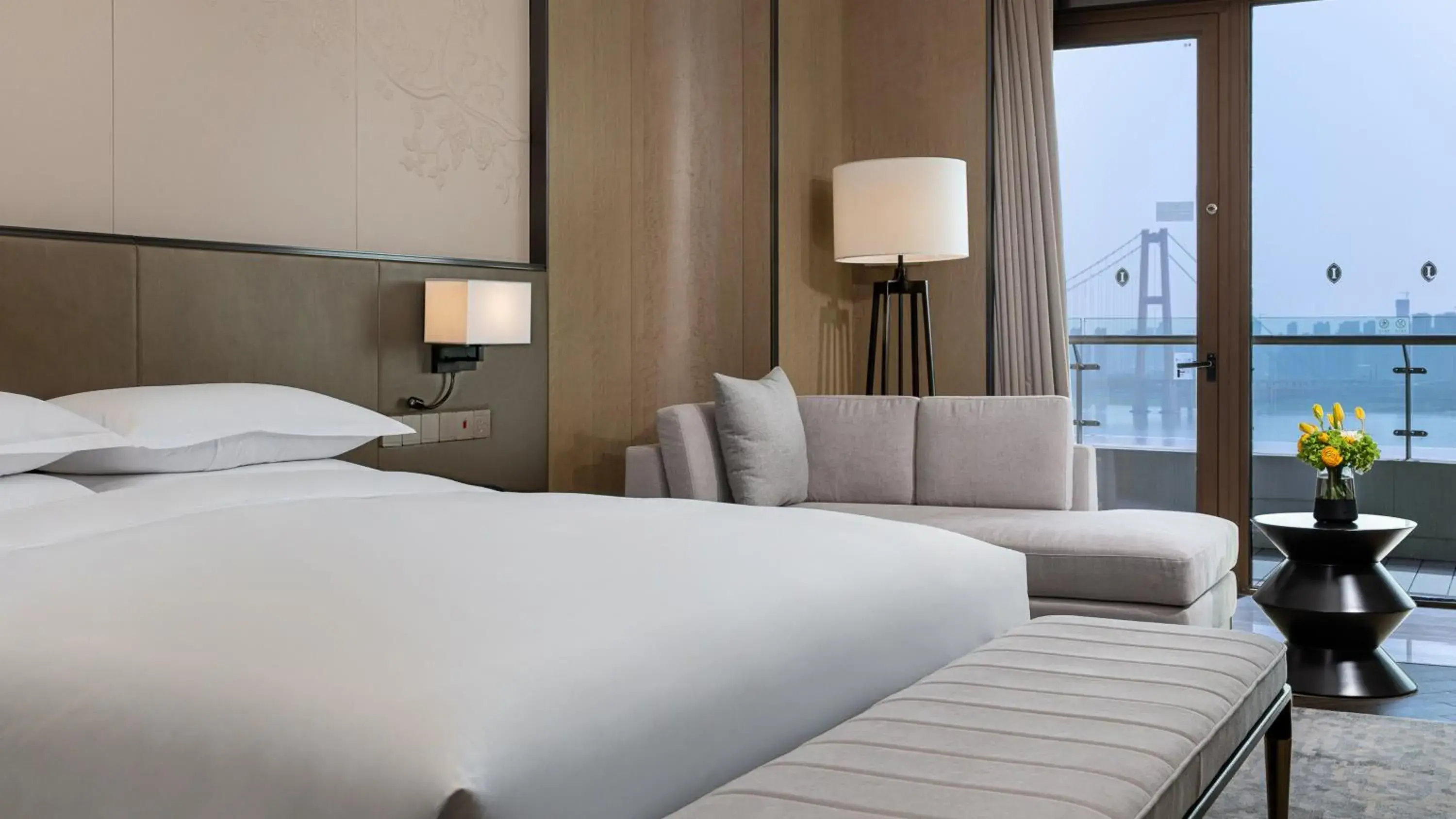 Bedroom in InterContinental Wuhan by IHG - Yangtze River View Bedroom in InterContinental Wuhan by IHG - Yangtze River View