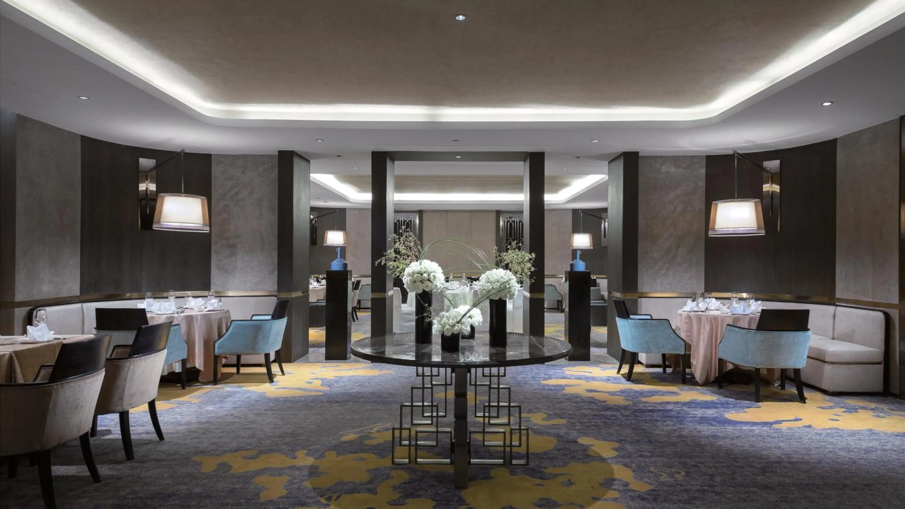 Restaurant/places to eat in InterContinental Wuhan by IHG - Yangtze River View