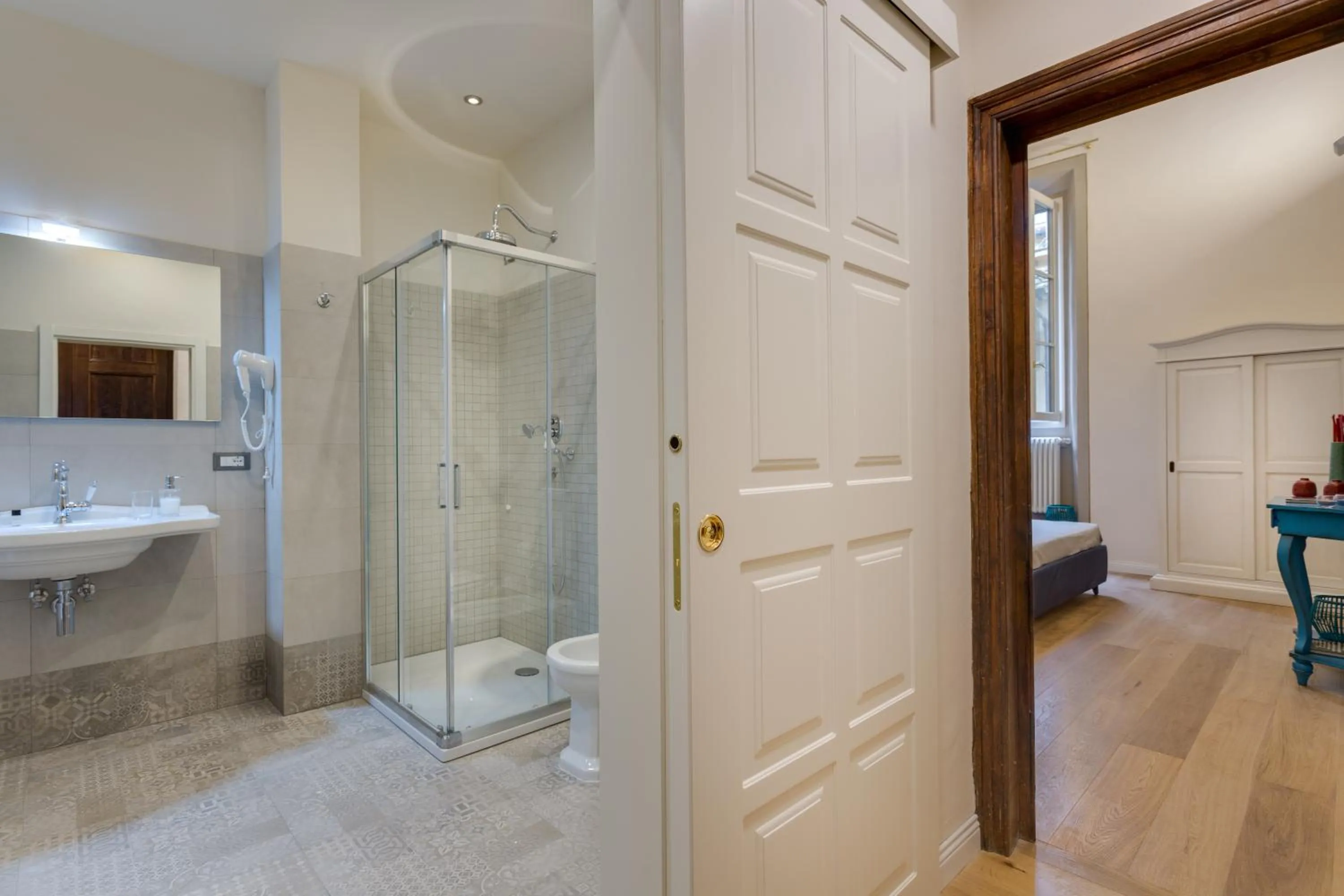 Shower in Residenza D'Epoca Historia Luxury Boutique