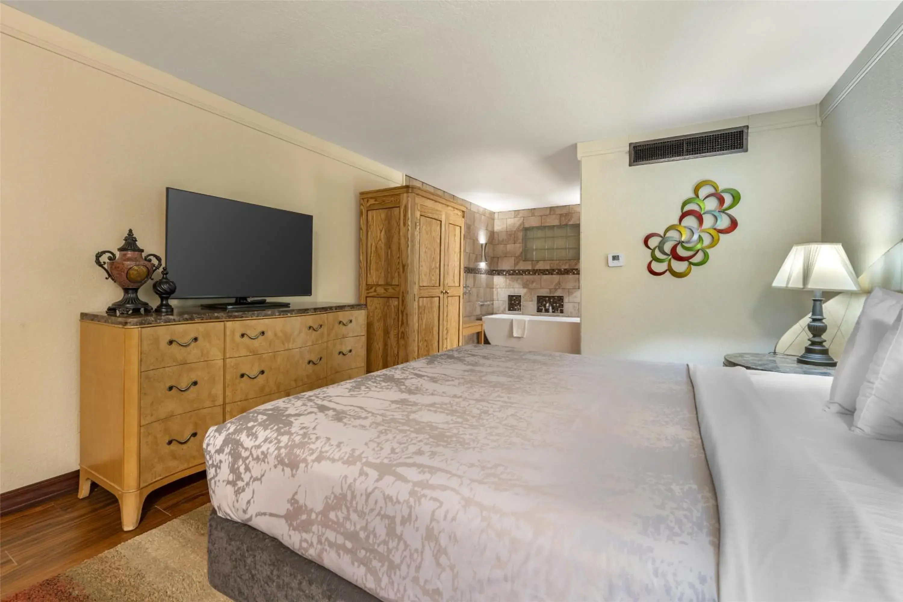 Bedroom, Bed in Best Western Angus Inn Bedroom, Bed in Best Western Angus Inn