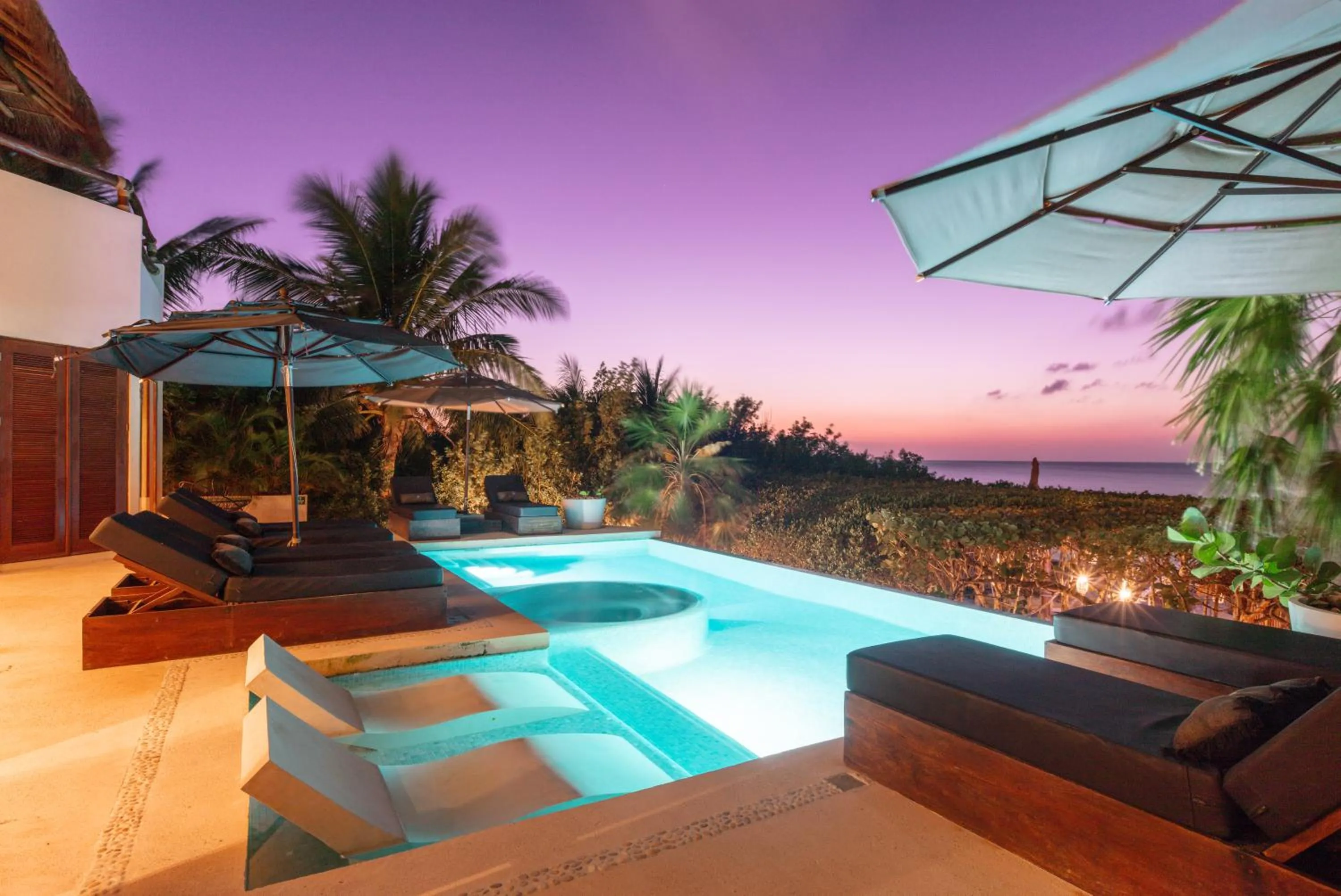 Night in Casa Punta Coco & Beach Club