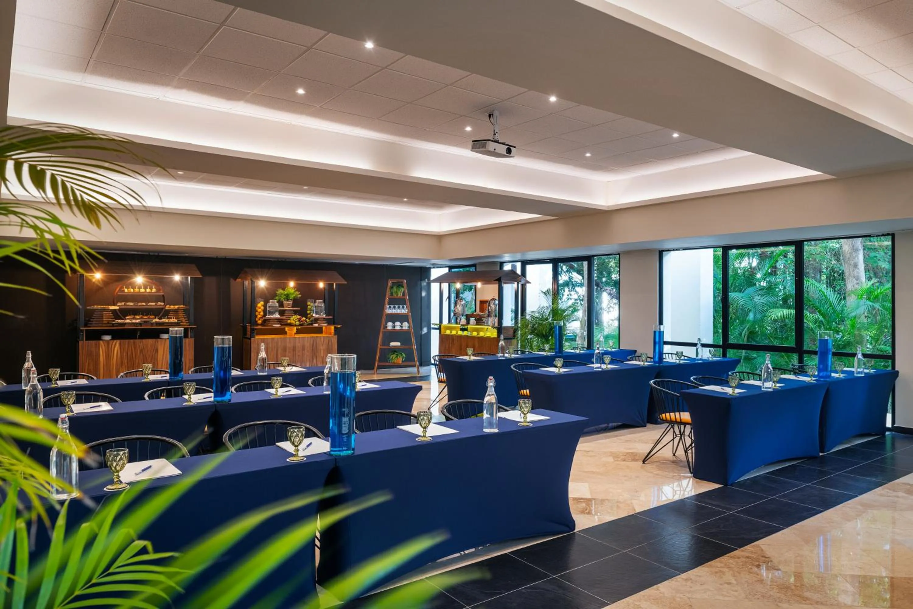 Food and drinks in El Beso Adults Only at Ocean Riviera Paradise All Inclusive