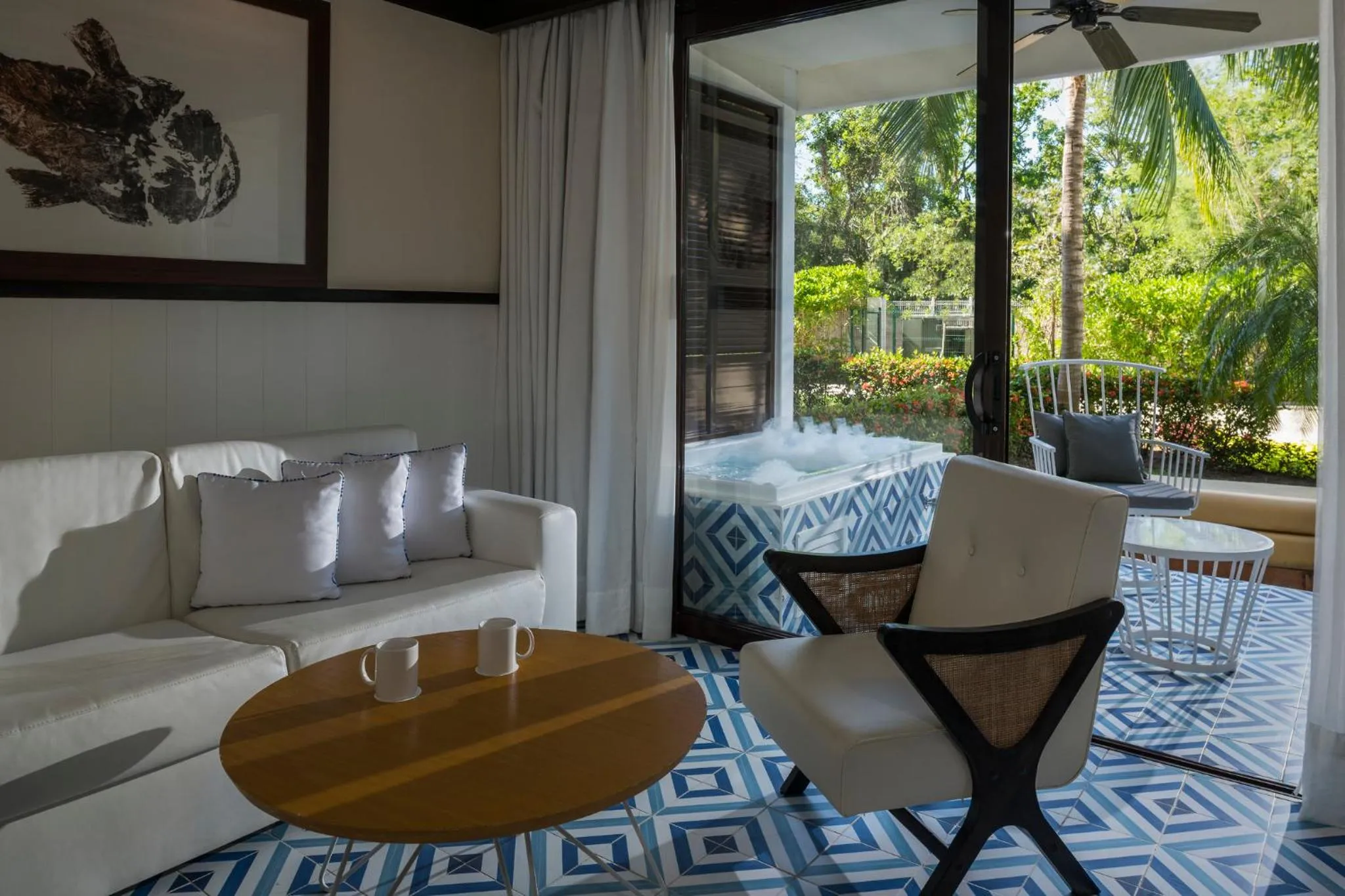 Hot Tub in El Beso Adults Only at Ocean Riviera Paradise All Inclusive