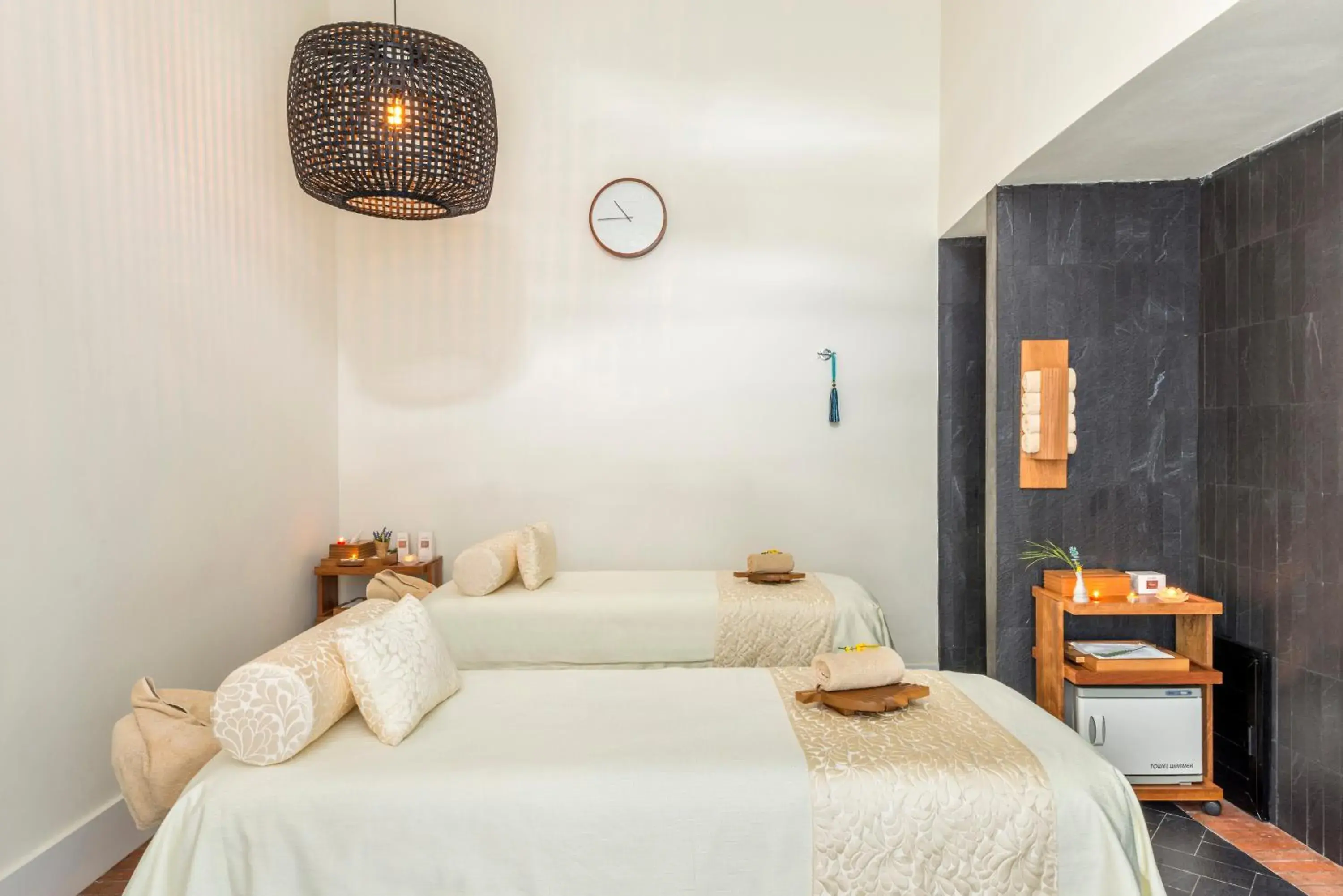 Spring, Bed in El Beso Adults Only at Ocean Riviera Paradise All Inclusive Spring, Bed in El Beso Adults Only at Ocean Riviera Paradise All Inclusive