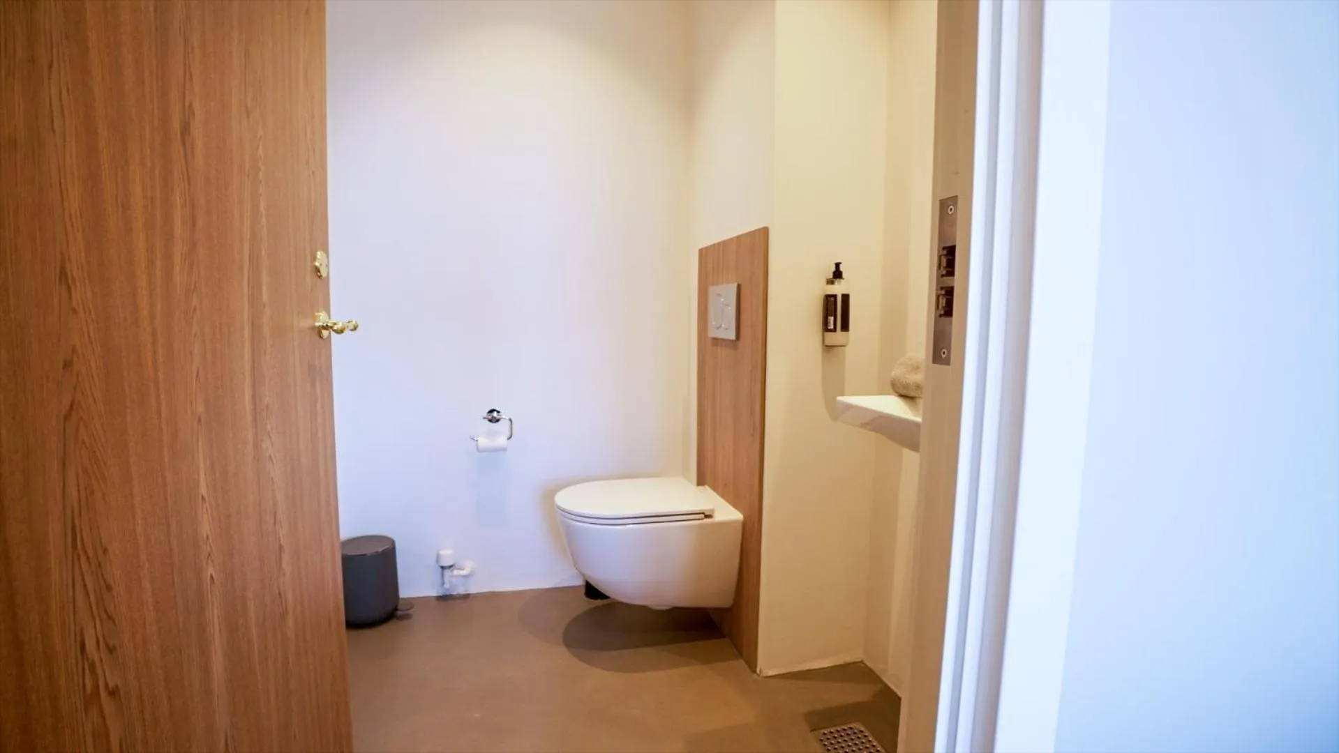 Toilet in Hotel Viking Aqua Spa & Wellness