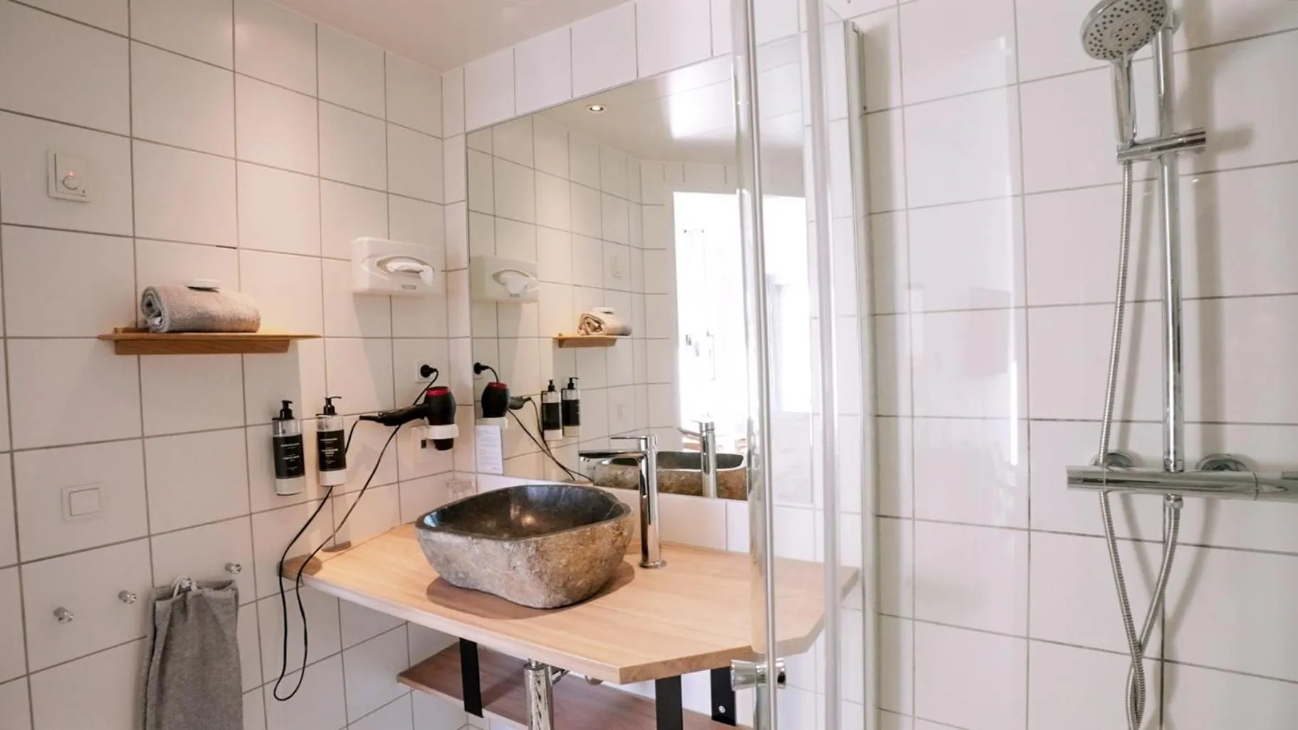 Shower in Hotel Viking Aqua Spa & Wellness