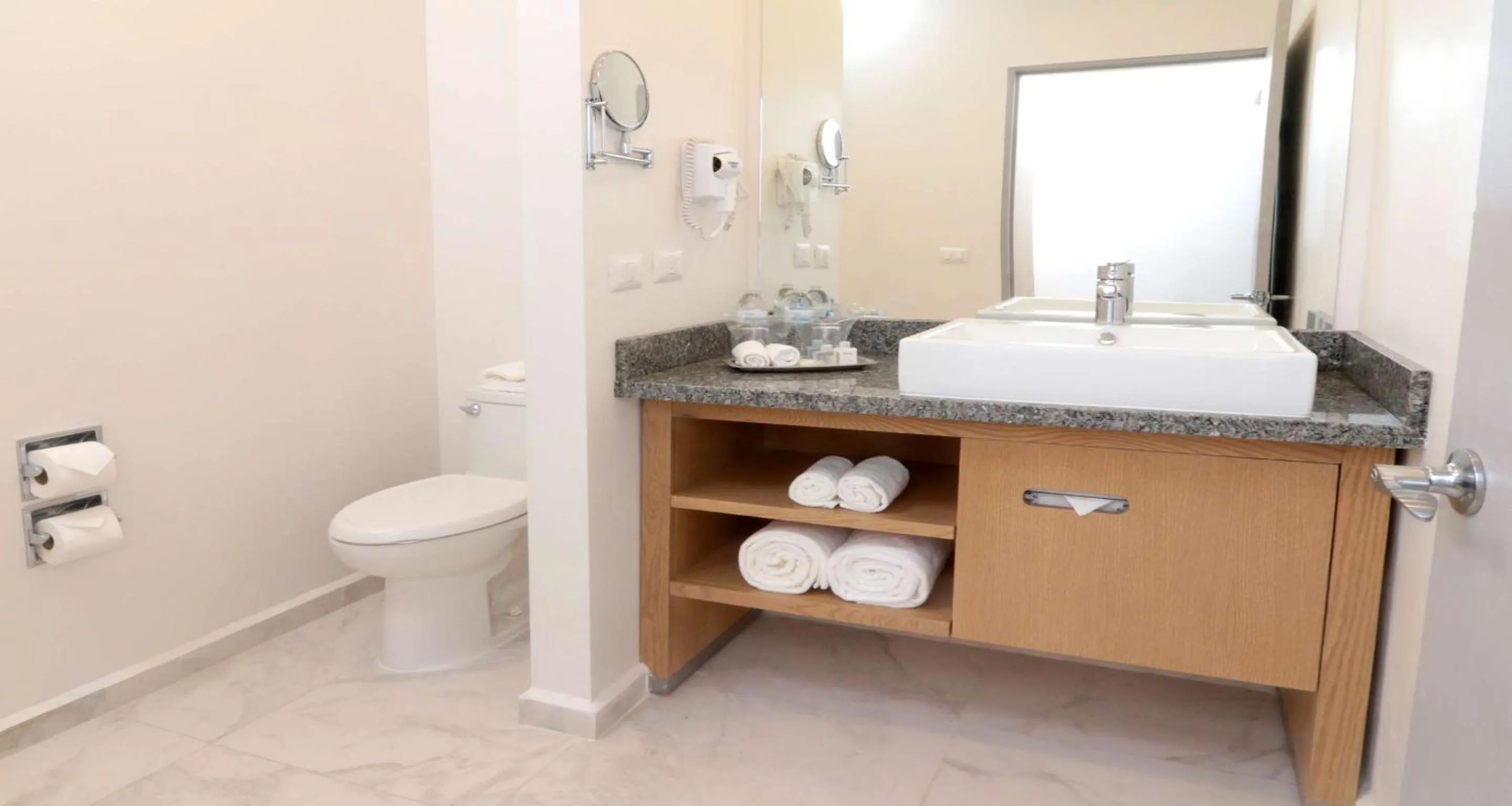 Bathroom in Bluu Hotel Aeropuerto Monclova-Frontera