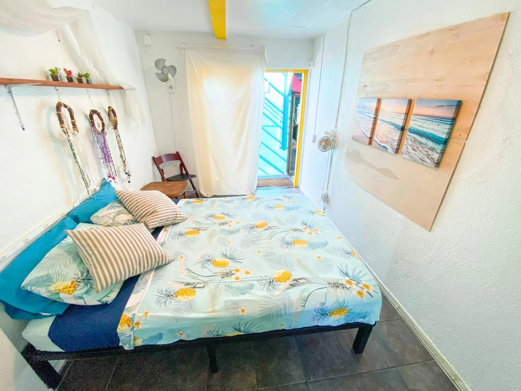 Bedroom, Bed in ITH San Diego Beach Bungalow Surf Hostel