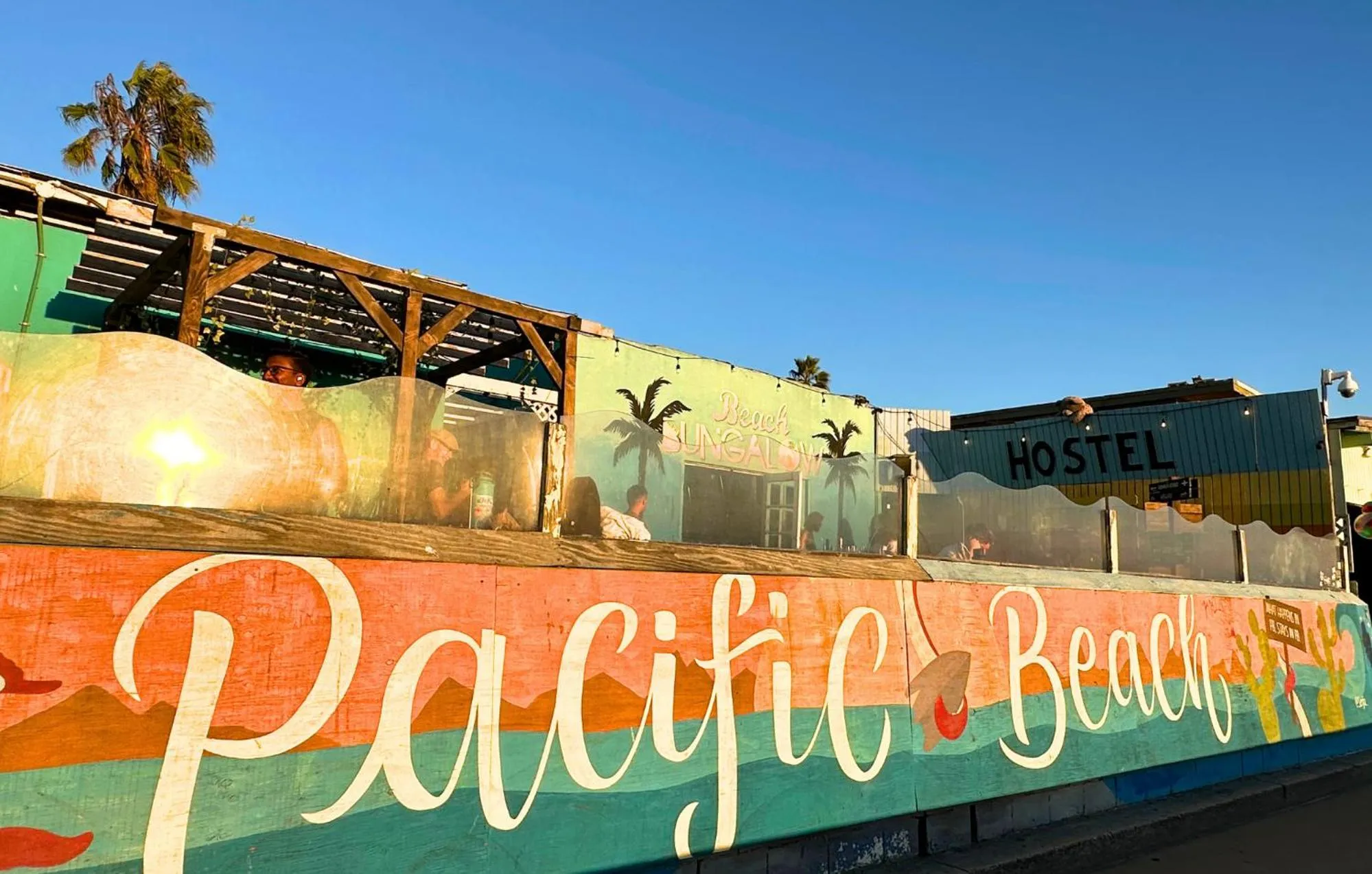 Property building in ITH San Diego Beach Bungalow Surf Hostel