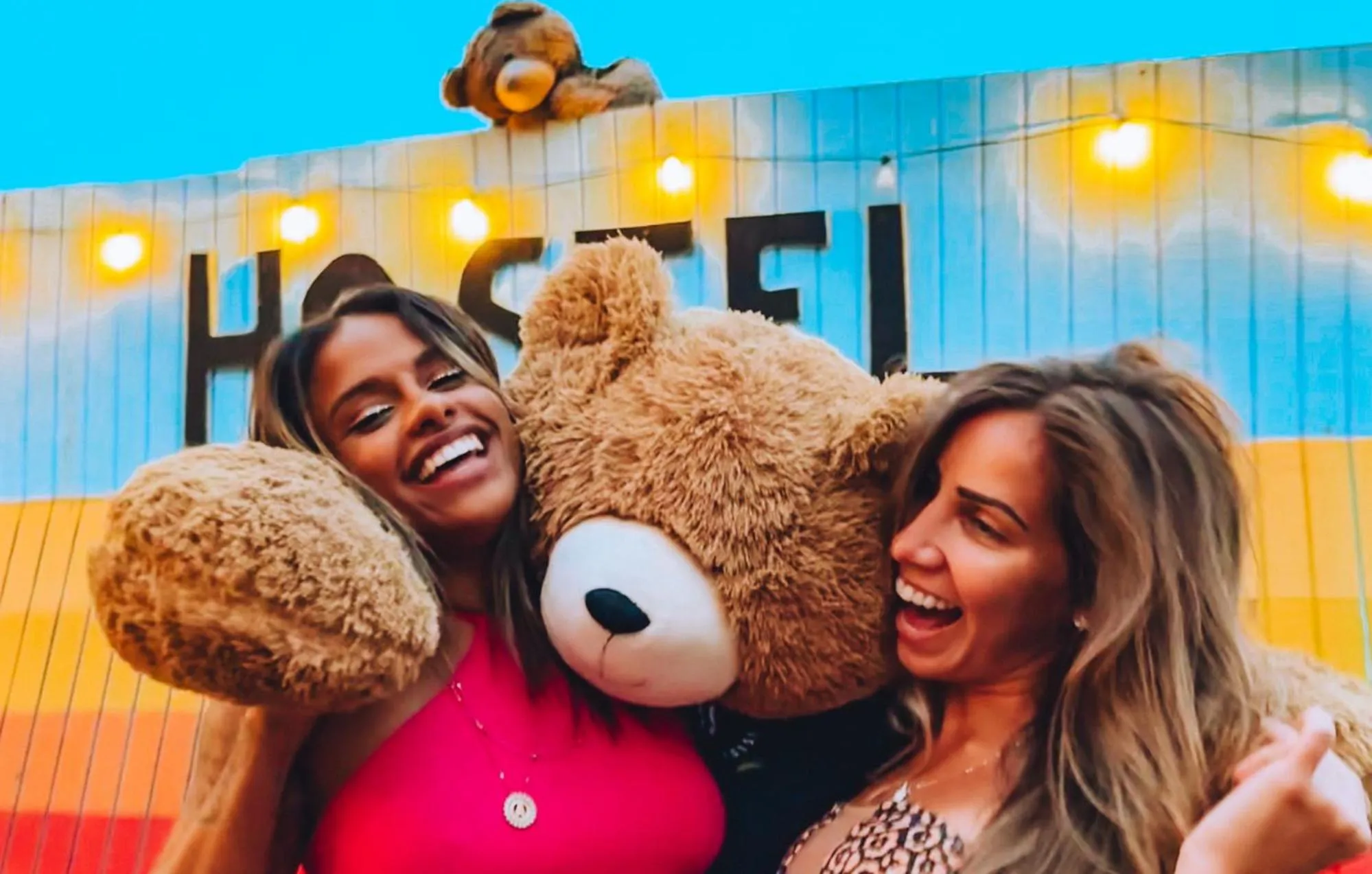 Patio in ITH San Diego Beach Bungalow Surf Hostel