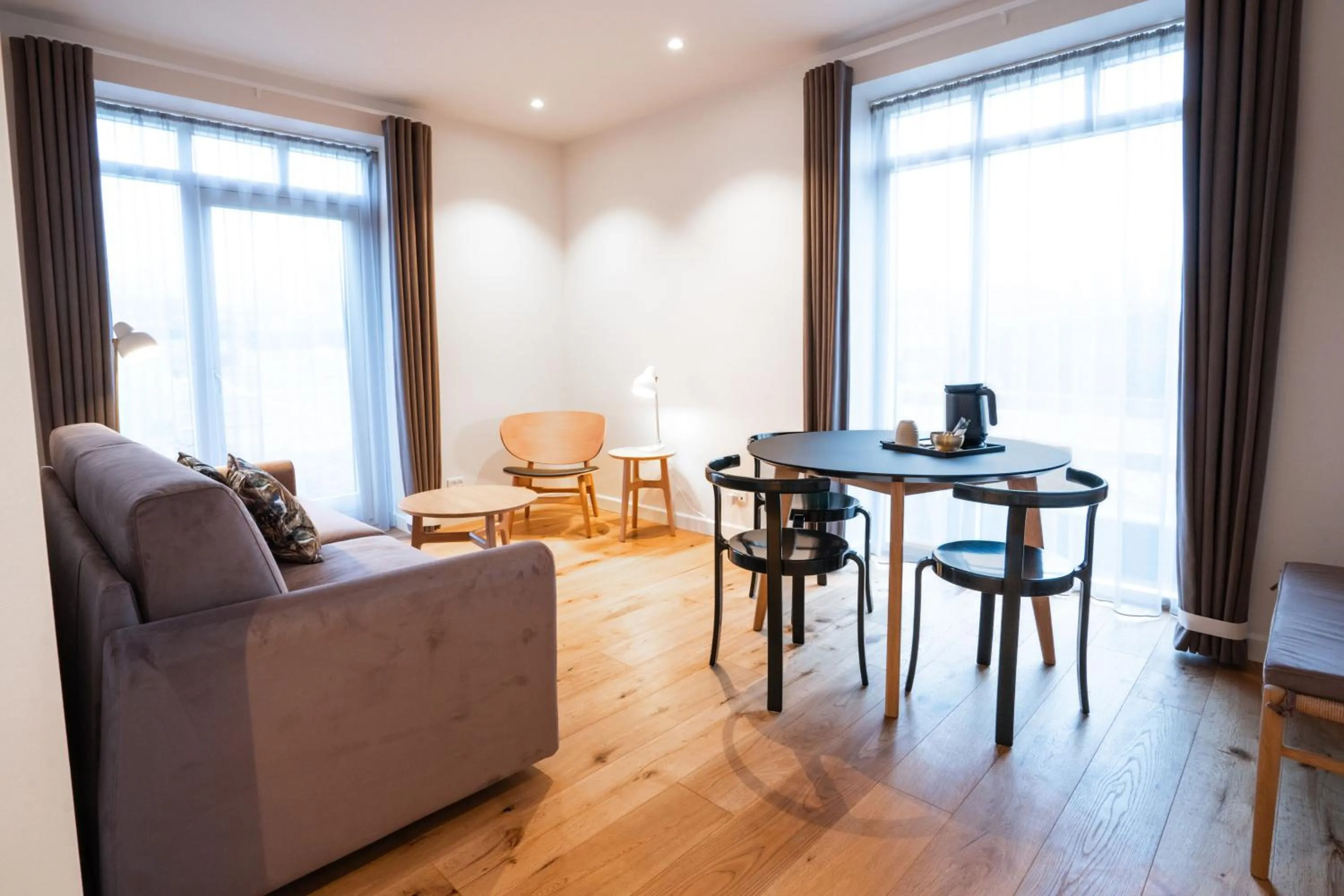 Dining area in Sixtus Sinatur Hotel & Konference