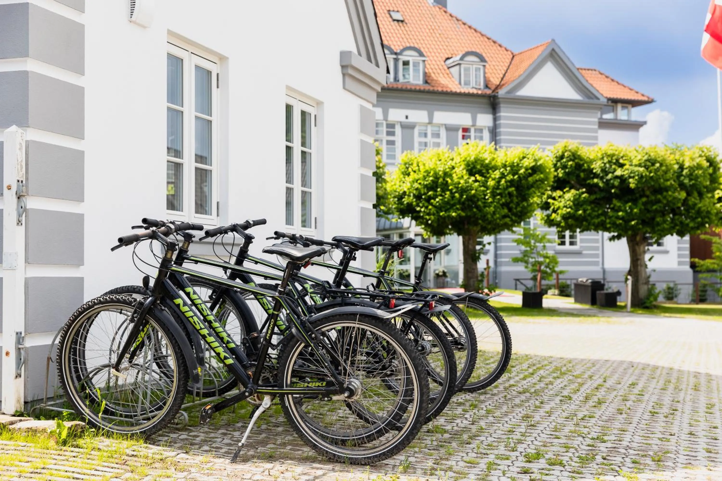 Day in Sixtus Sinatur Hotel & Konference