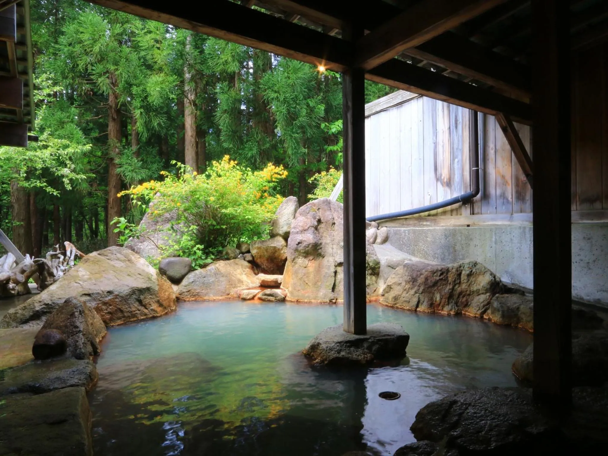 Hot Spring Bath in Yunohirakan