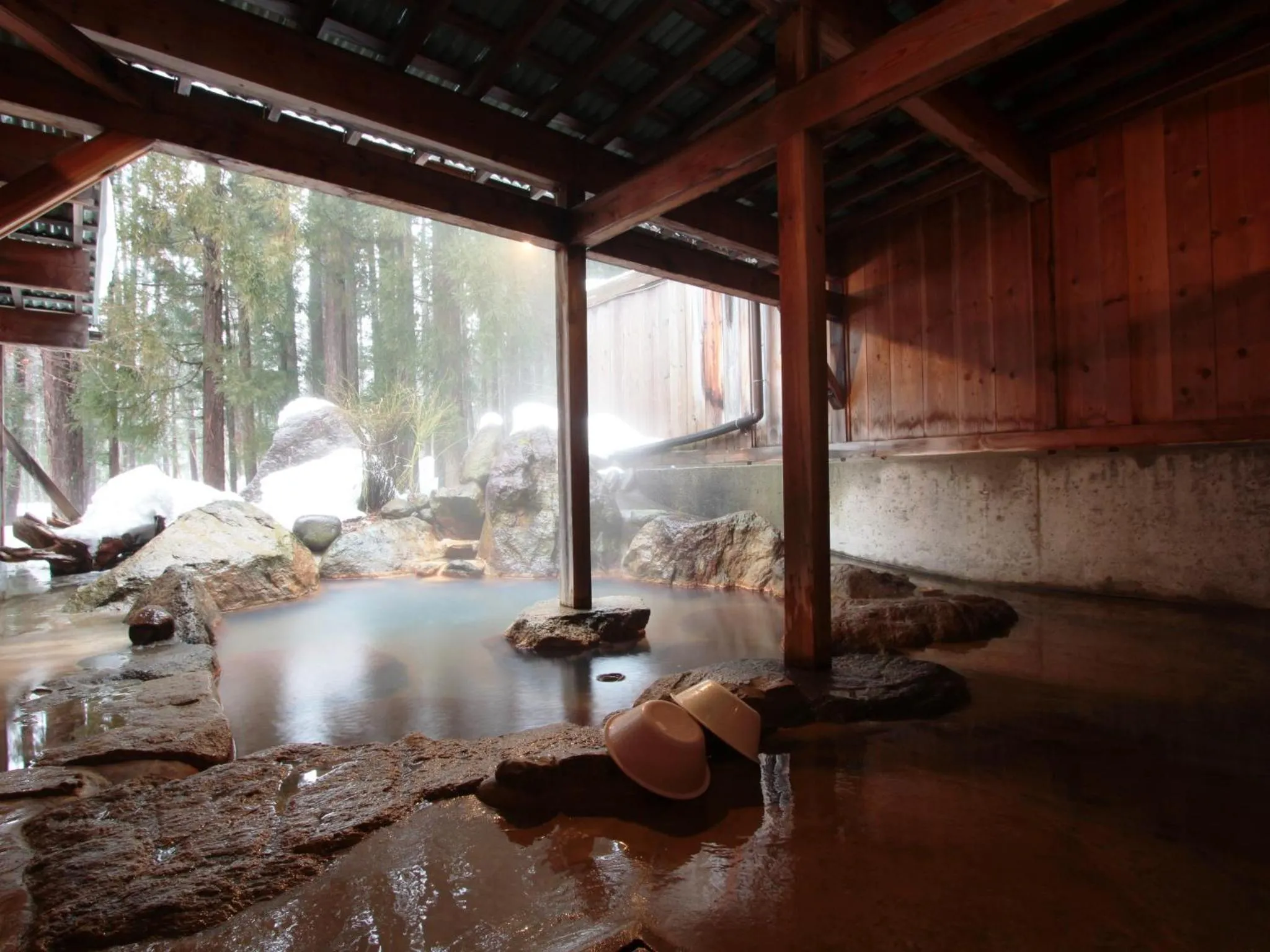 Hot Spring Bath in Yunohirakan