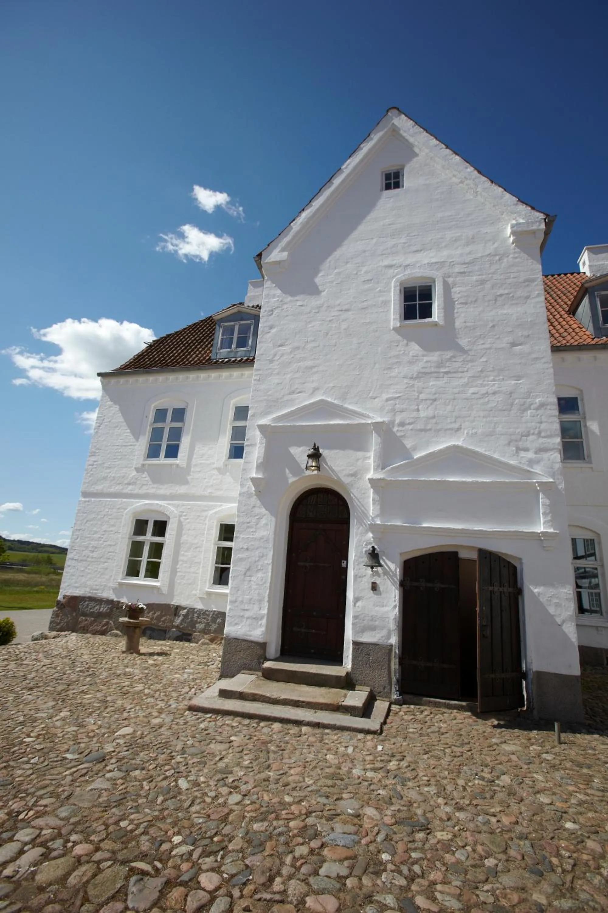 Facade/entrance in Haraldskær Sinatur Hotel & Konference