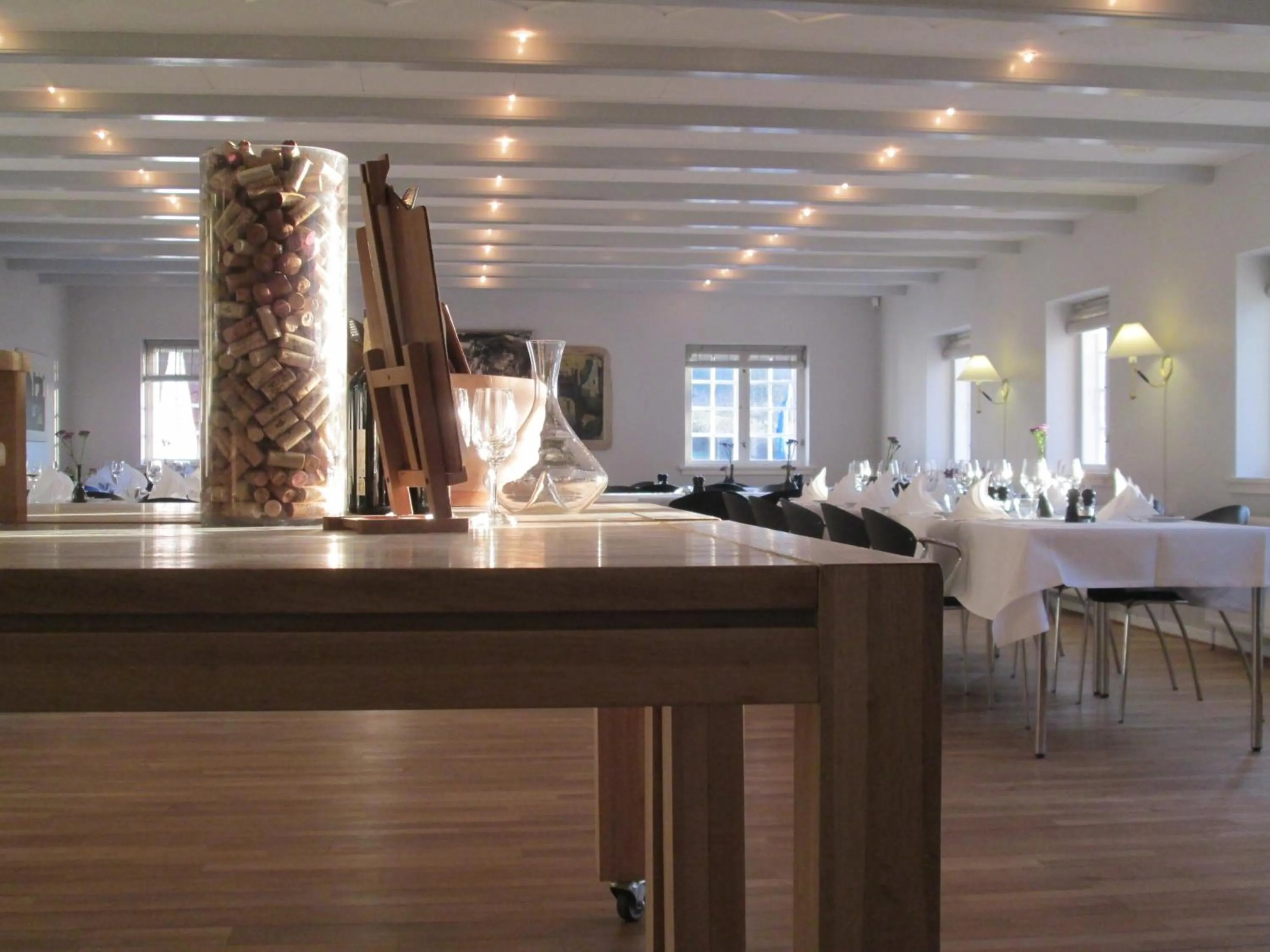 Restaurant/places to eat in Haraldskær Sinatur Hotel & Konference