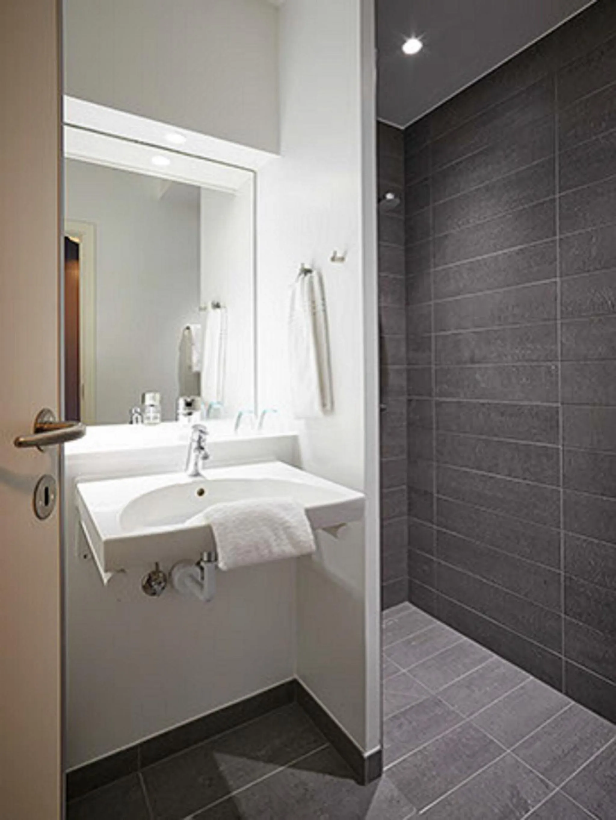 Shower in Haraldskær Sinatur Hotel & Konference