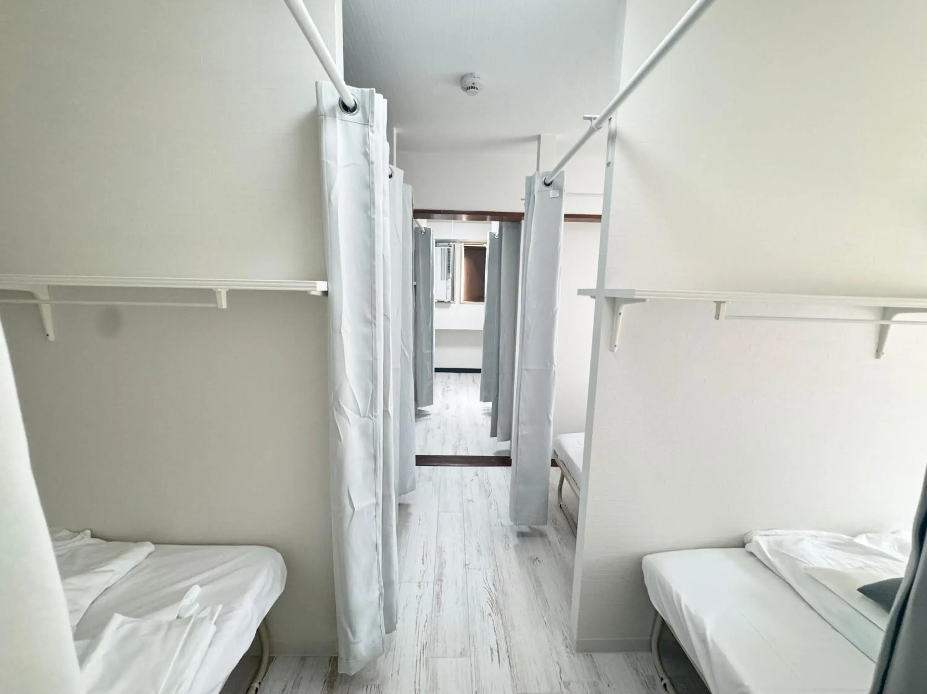 Bed in Osaka Guesthouse Sakura Bed in Osaka Guesthouse Sakura