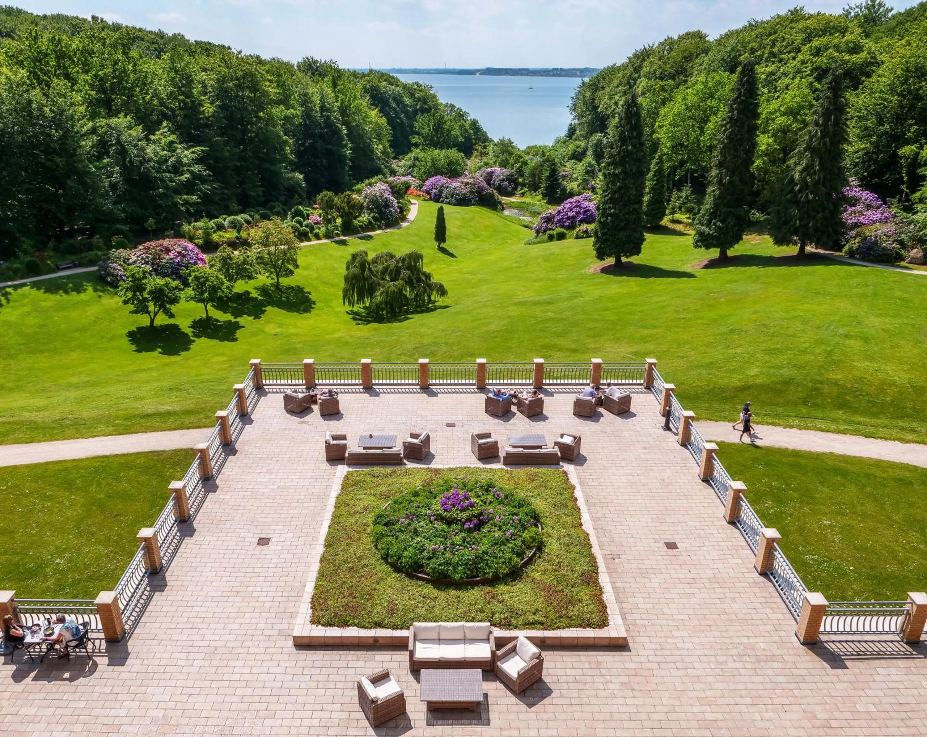 Garden in Hotel Vejlefjord
