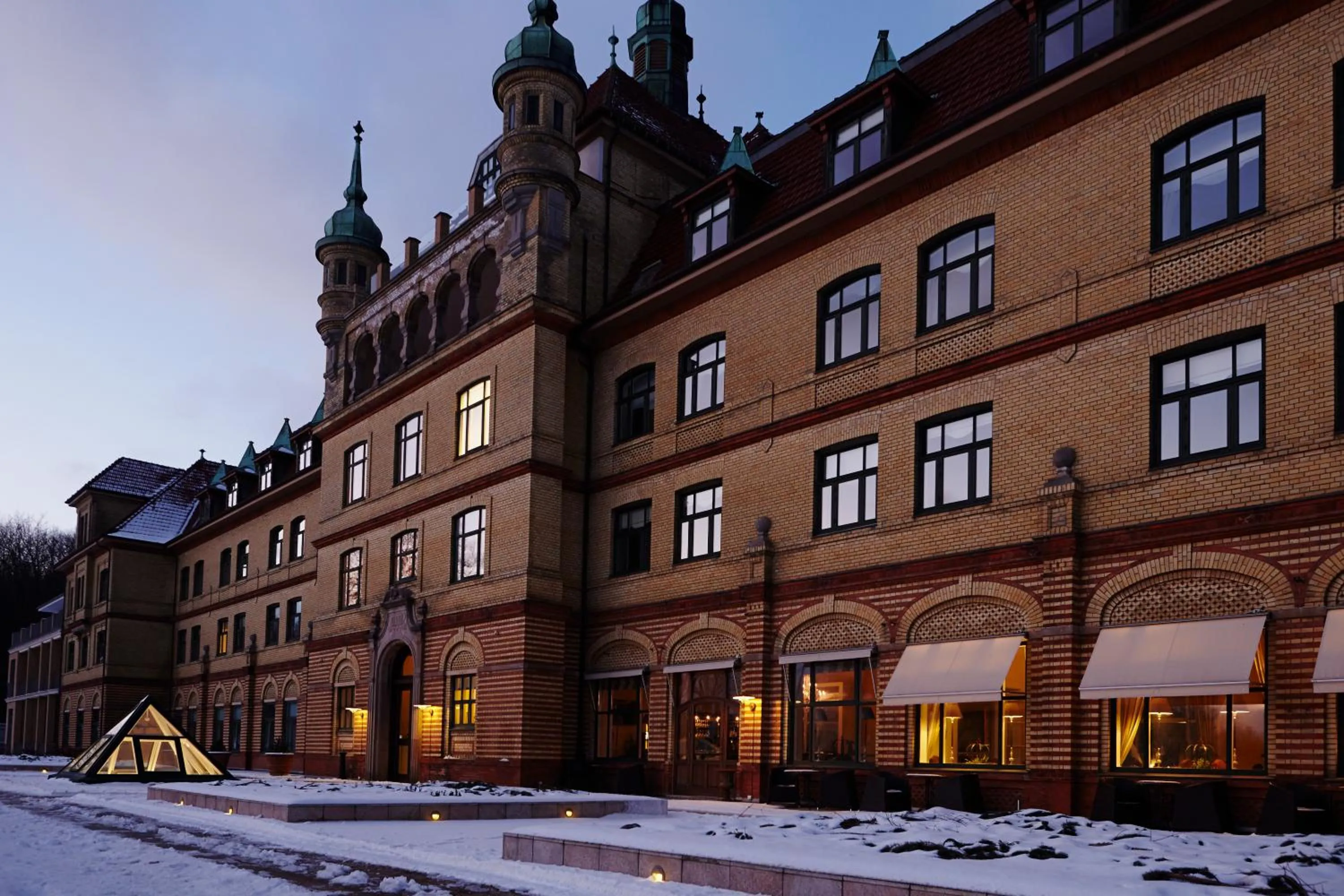 Facade/entrance in Hotel Vejlefjord