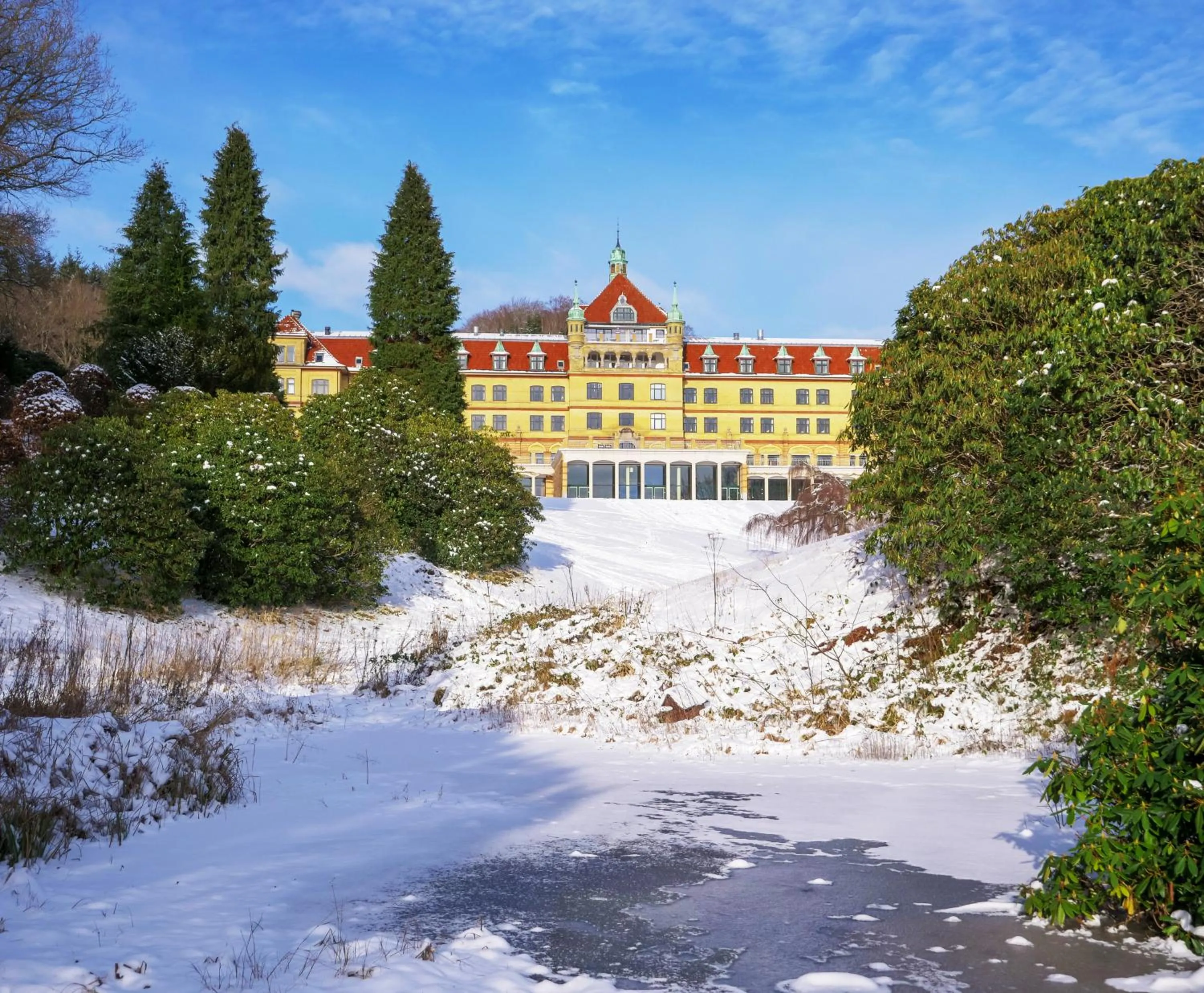 Facade/entrance in Hotel Vejlefjord