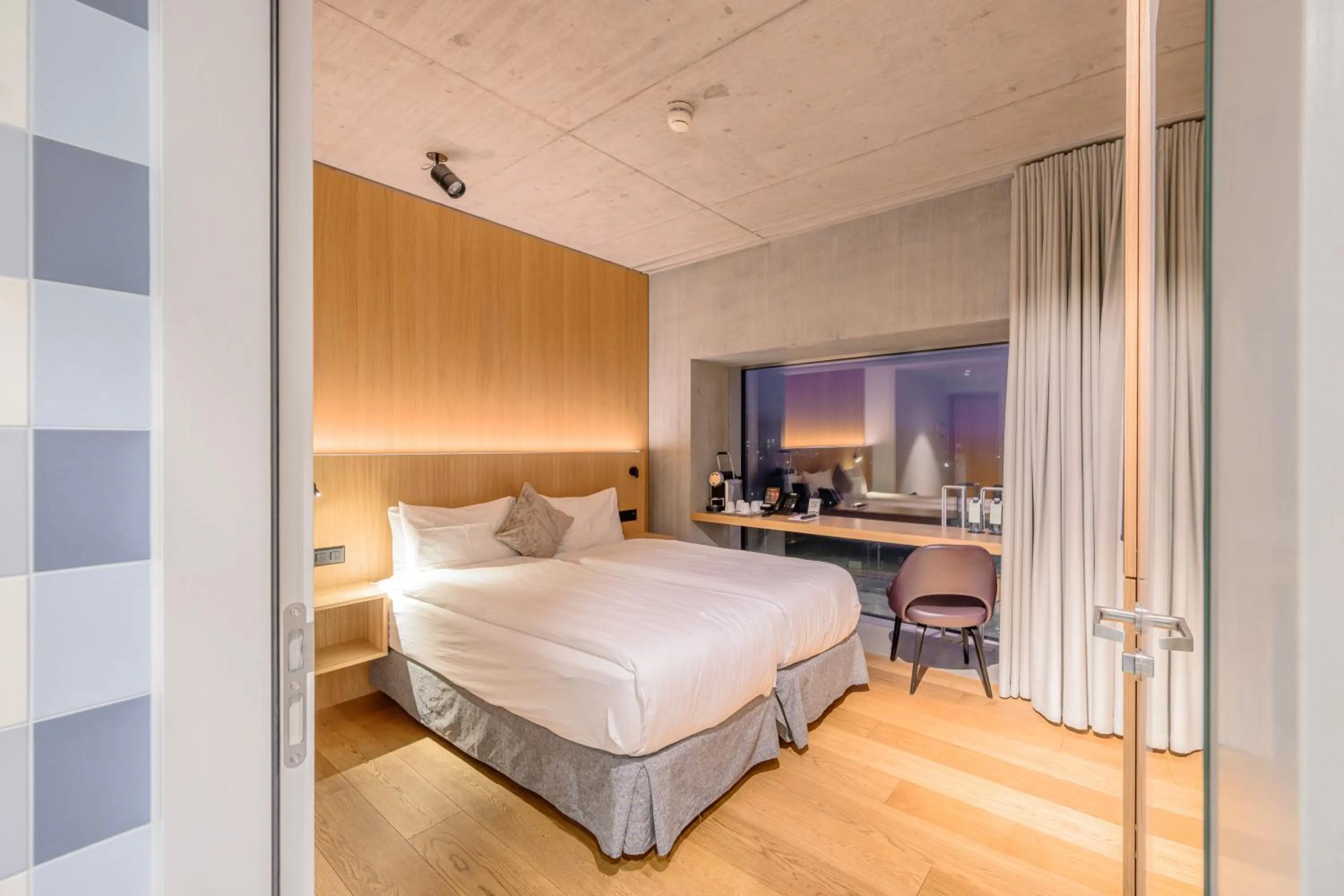 Photo of the whole room, Bed in Placid Hotel Design & Lifestyle Zurich