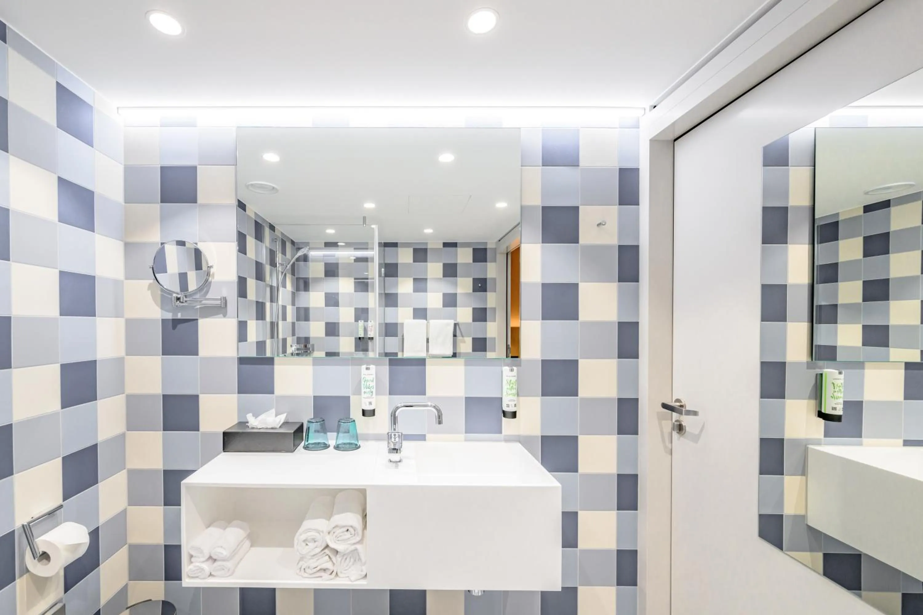 Bathroom in Placid Hotel Design & Lifestyle Zurich