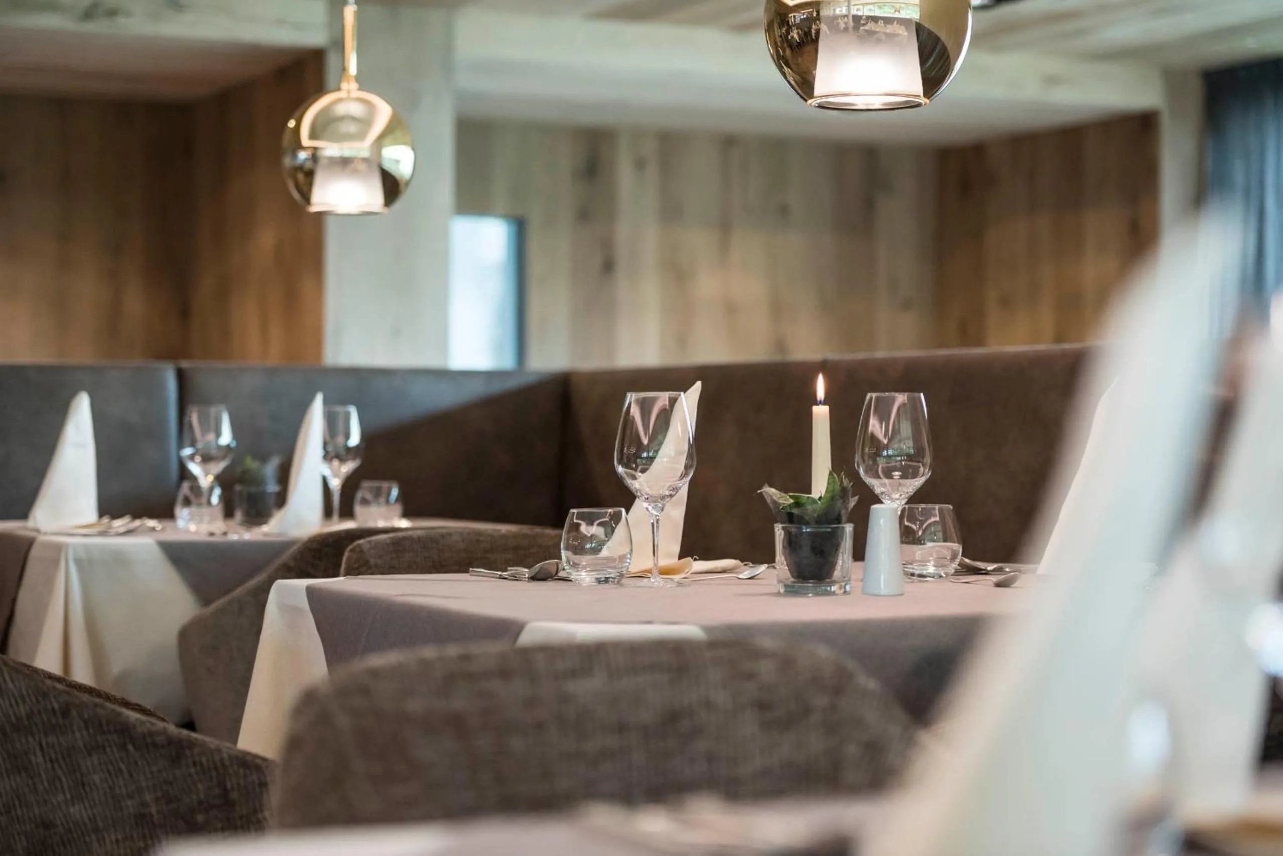 Restaurant/places to eat in Hotel Madonna