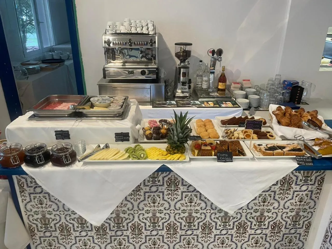 Breakfast in Hotel Villa Franca