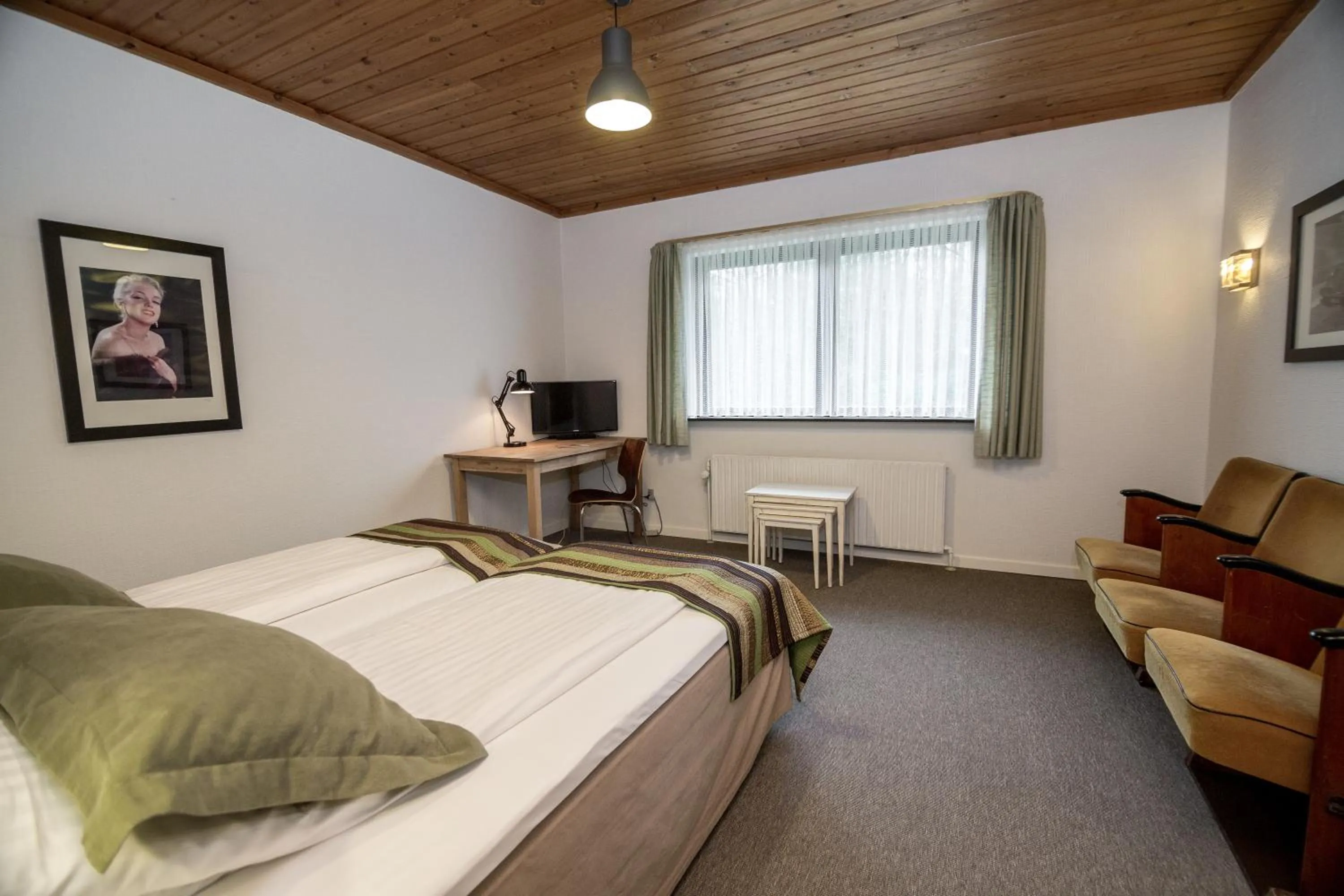 Photo of the whole room, Bed in Dalby Hotel