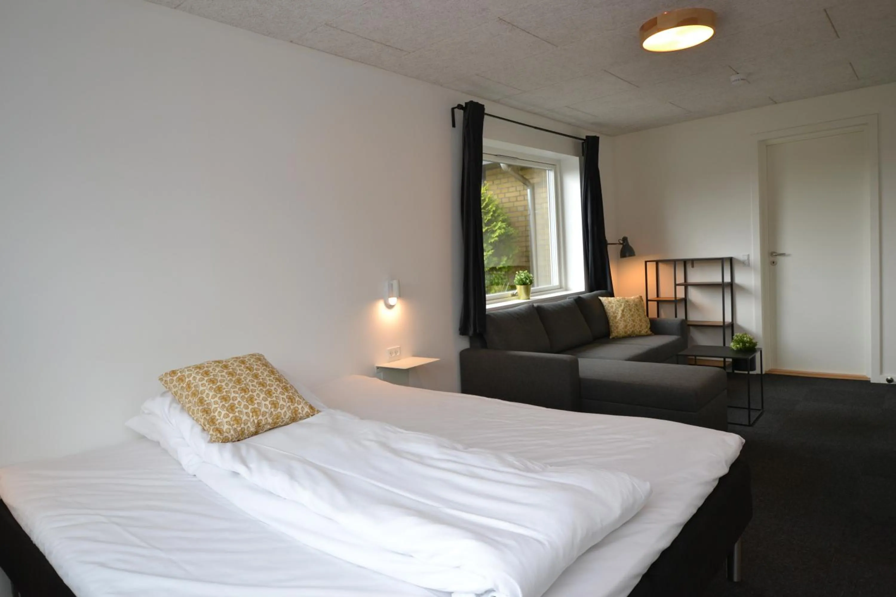 Bedroom, Bed in Dalby Hotel