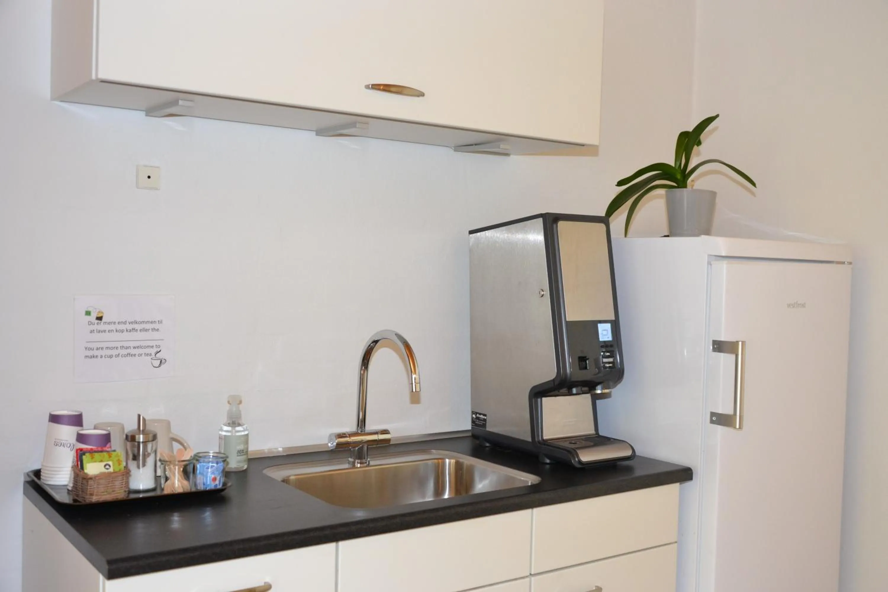 Coffee/tea facilities in Dalby Hotel