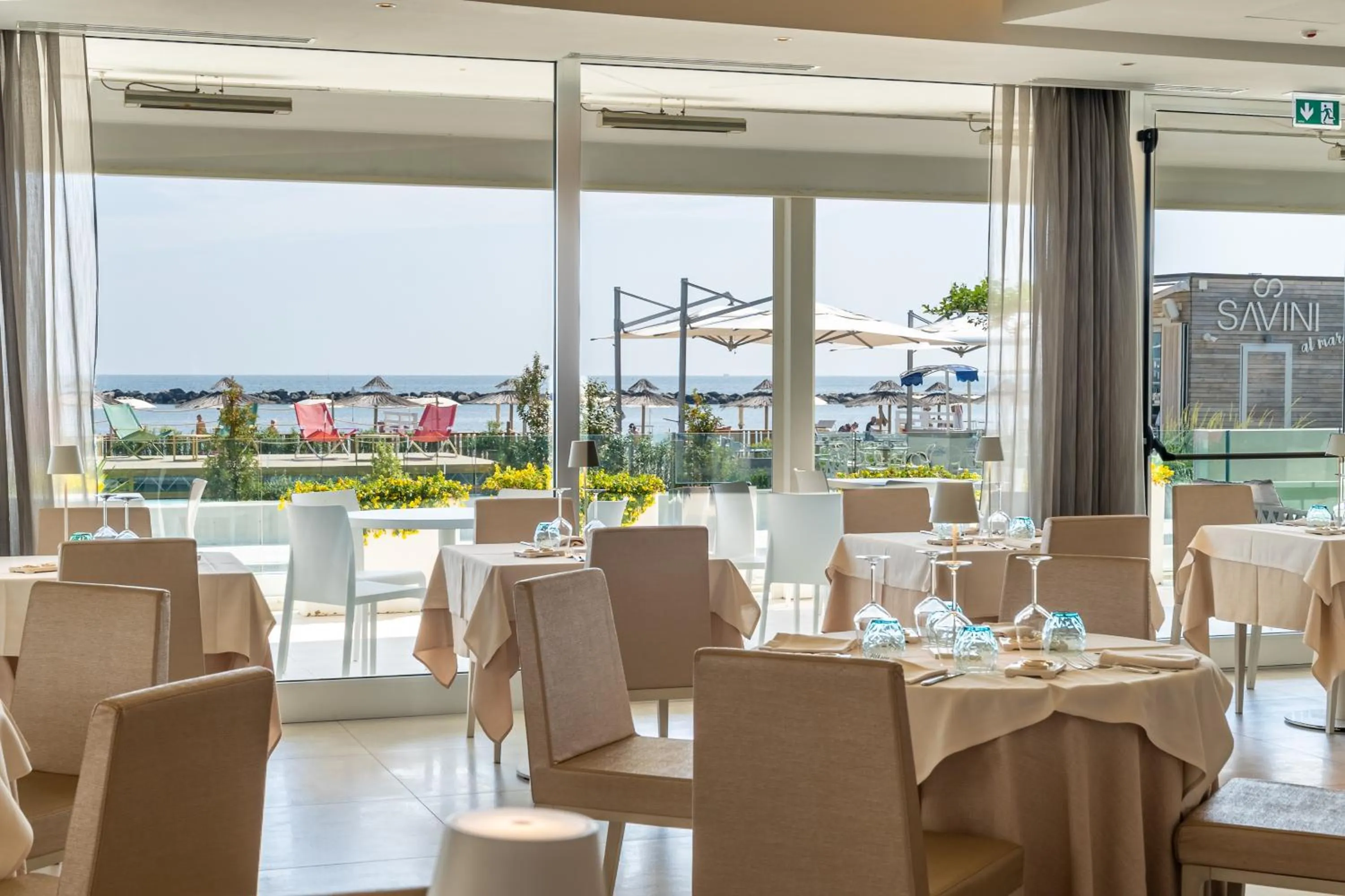 Restaurant/places to eat in Hotel Savini