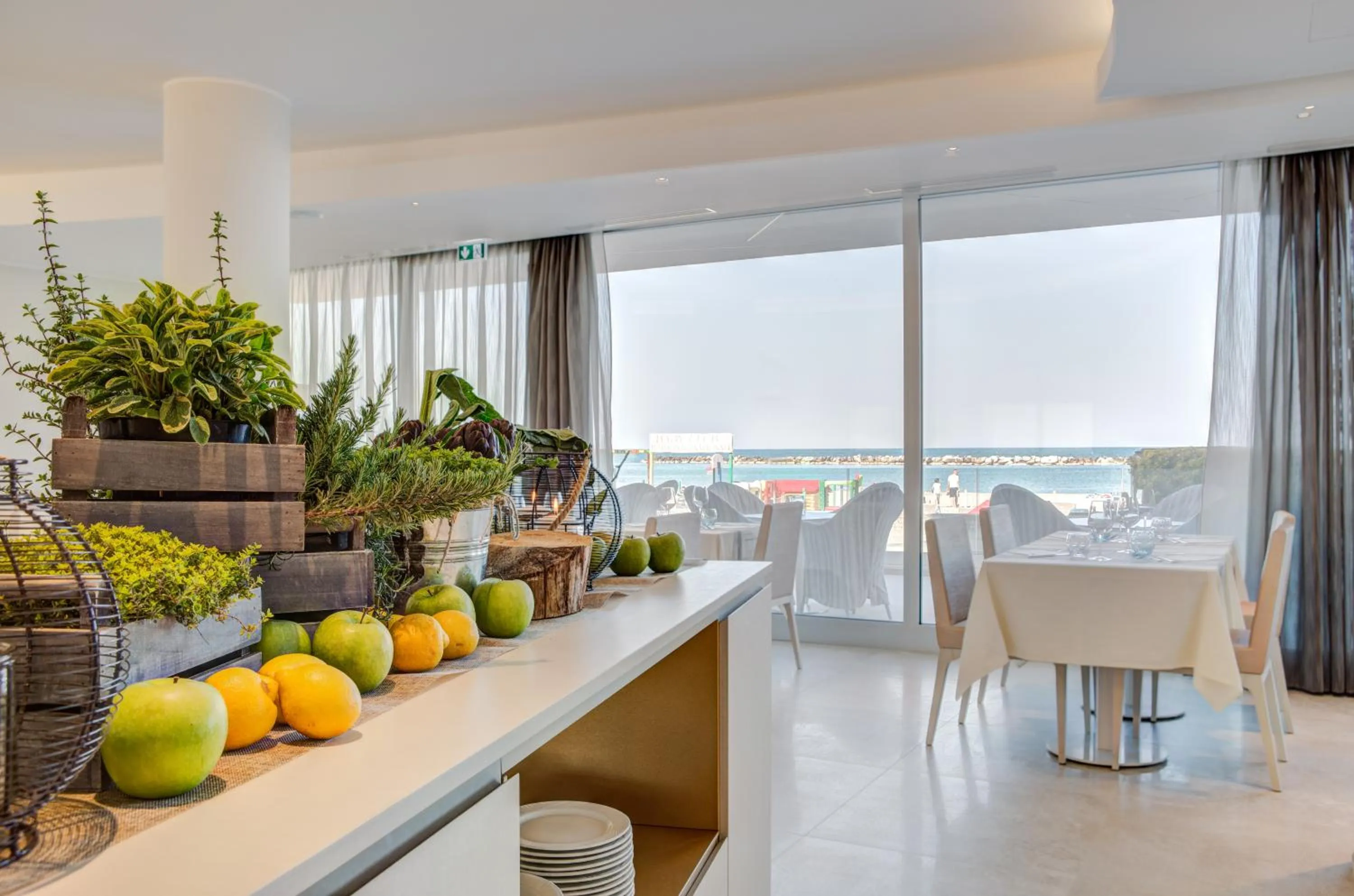 Restaurant/places to eat in Hotel Savini