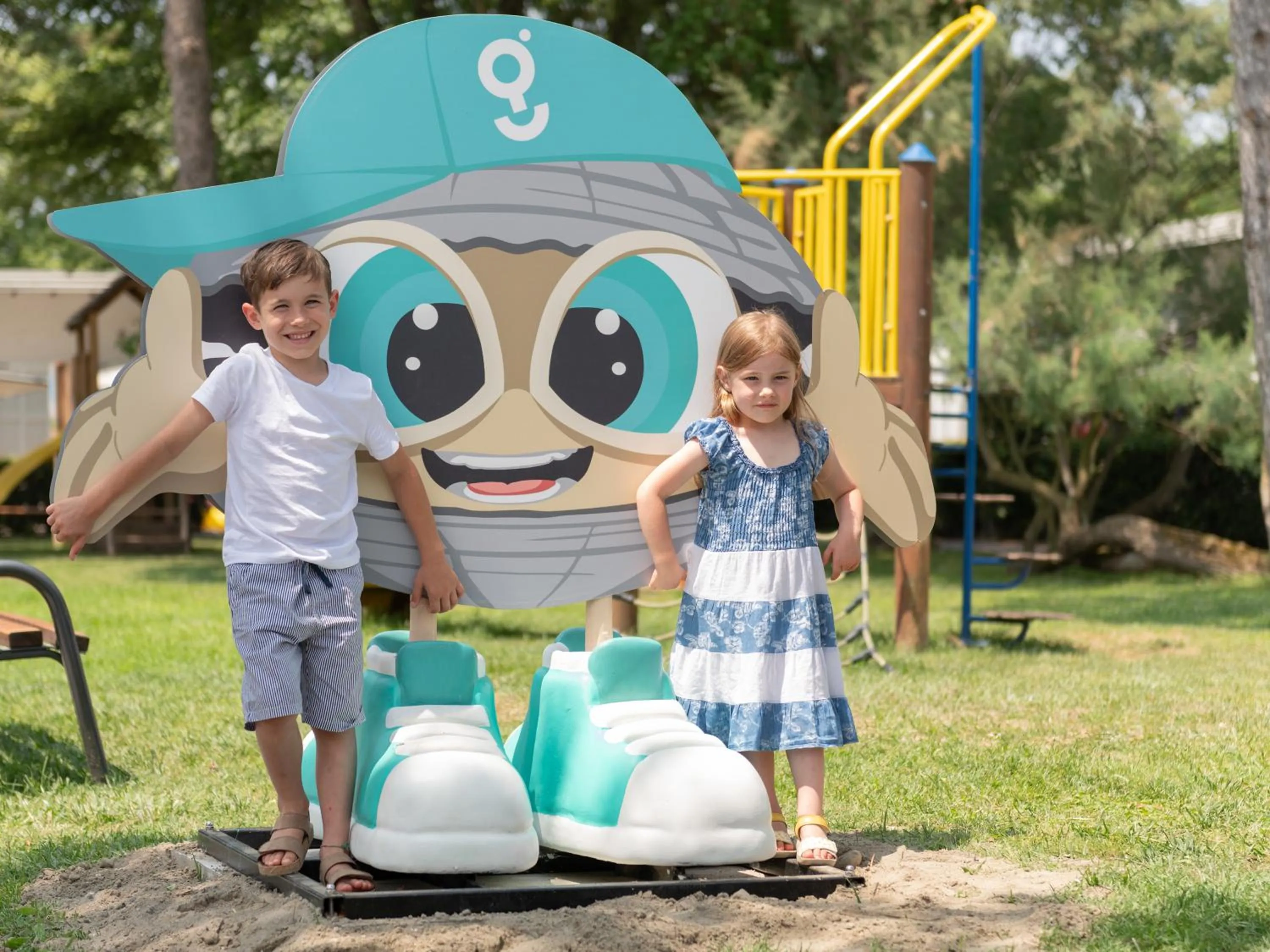 children in Park Gallanti