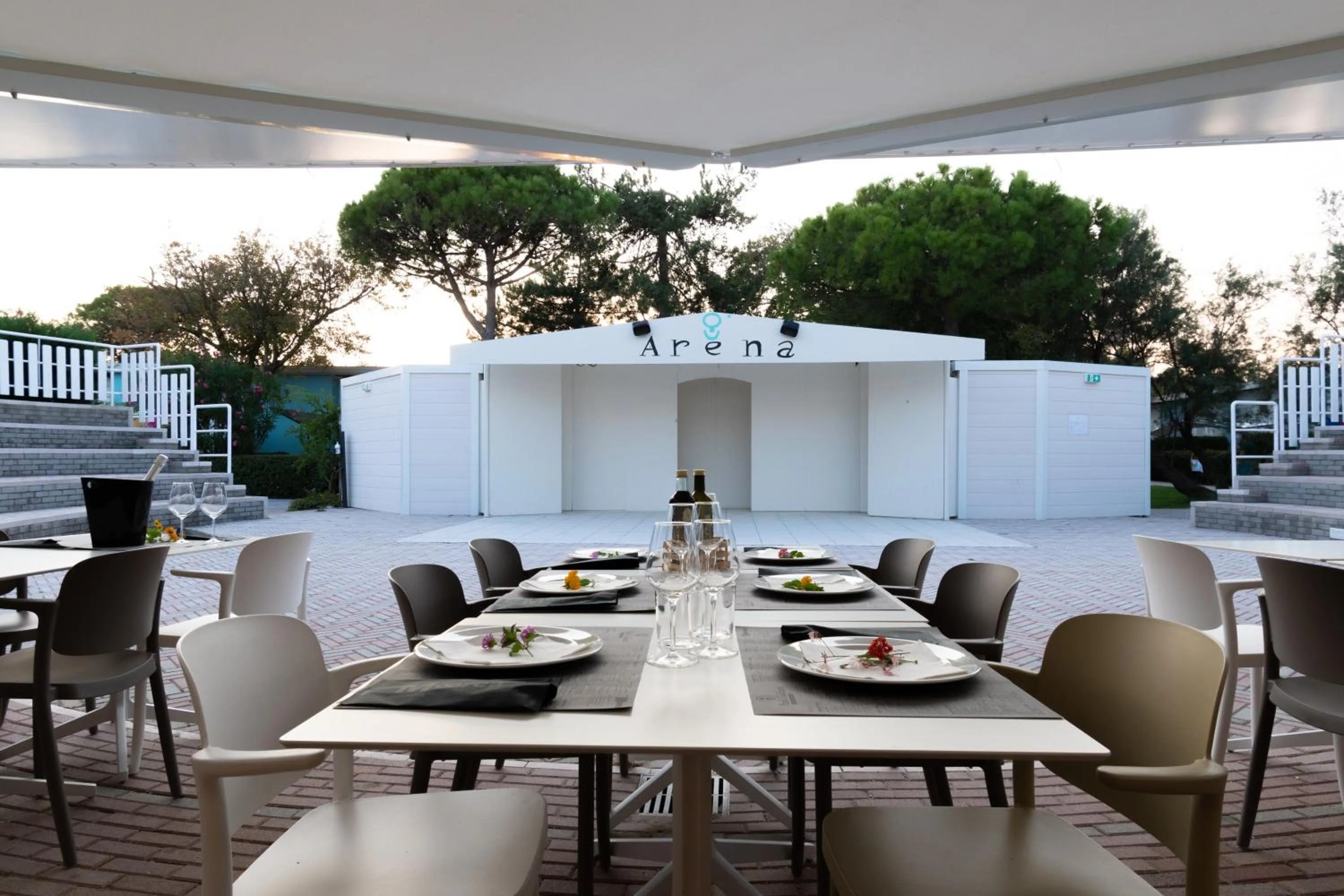 Restaurant/places to eat in Park Gallanti