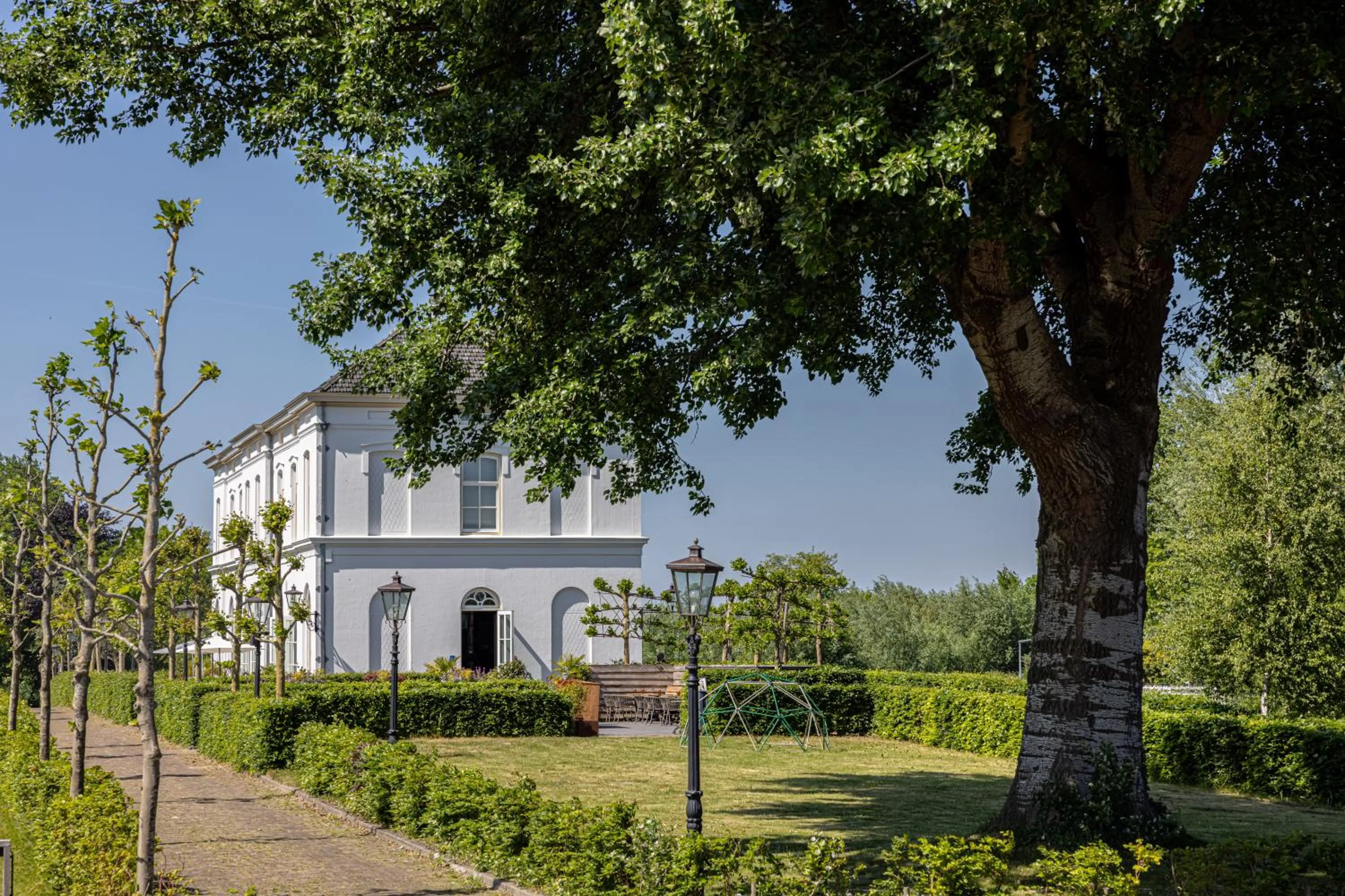 Property building in Boutique Hotel De Witte Dame