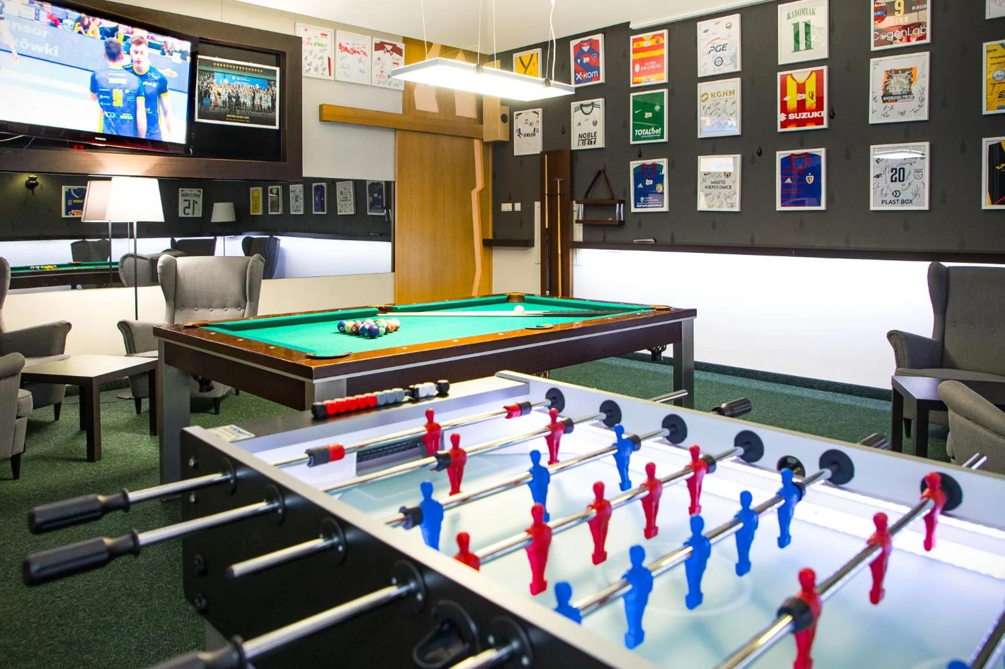 Billiard in Europejski Boutique Hotel