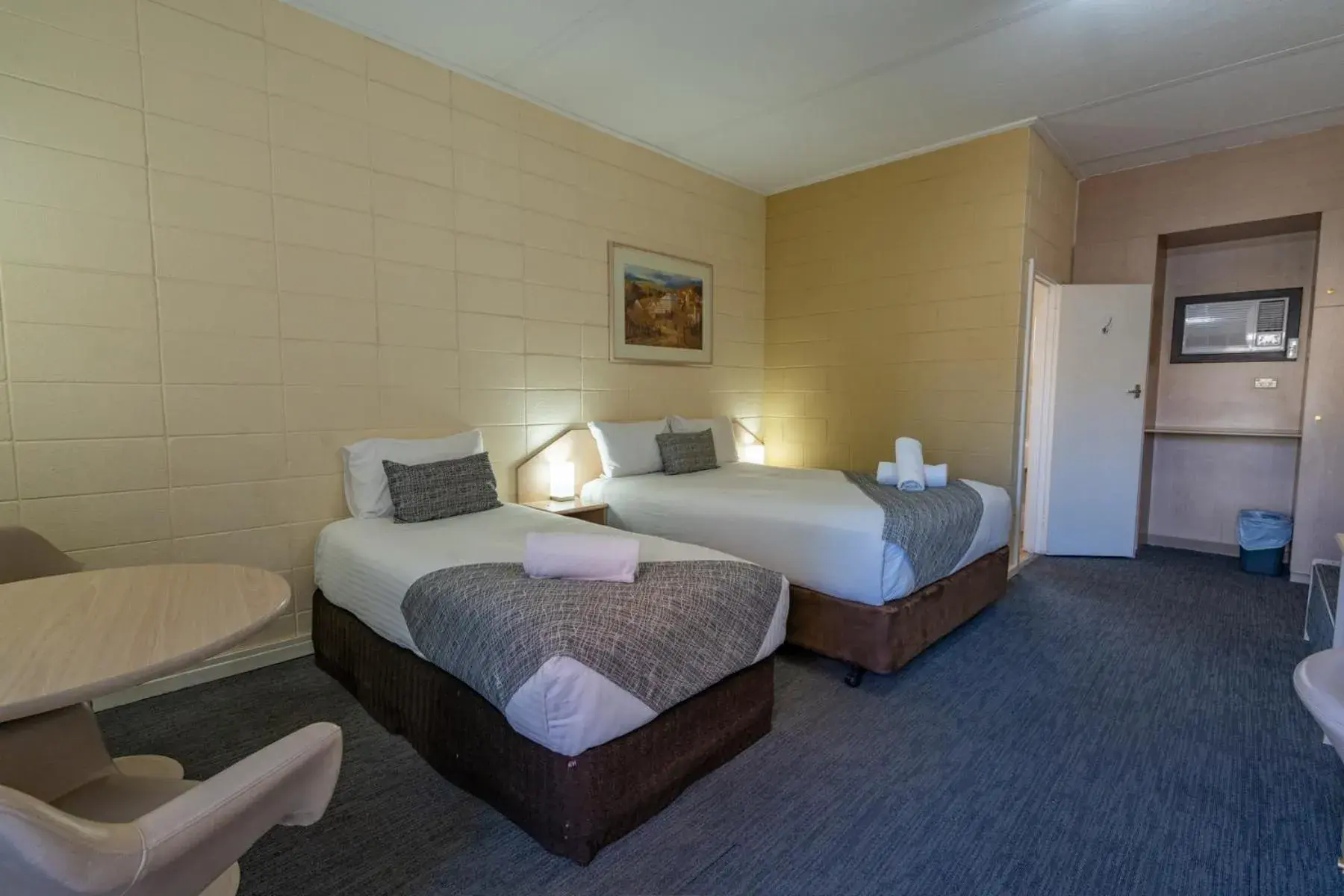 Bedroom, Bed in Hospitality Kalgoorlie, SureStay Collection by Best Western Bedroom, Bed in Hospitality Kalgoorlie, SureStay Collection by Best Western